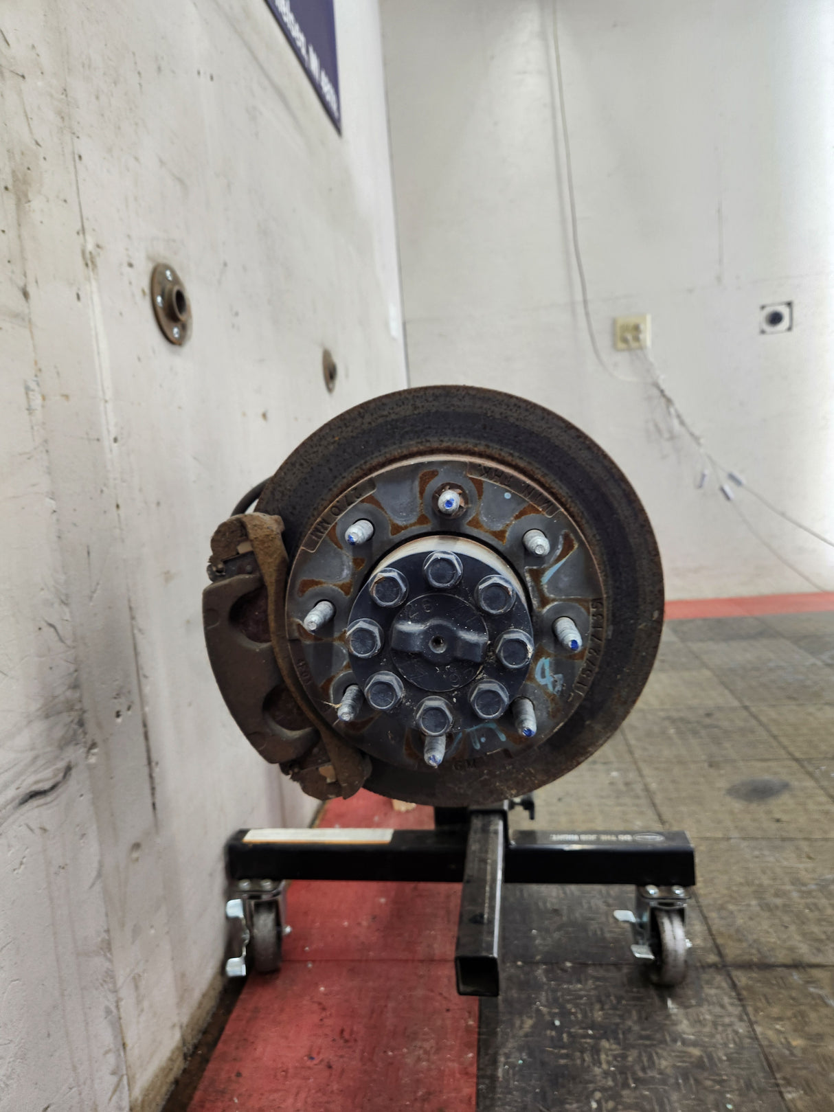 2001-2007 Chevrolet Silverado / GMC Sierra 2500 3500 HD Rear Axle 4.10 10.5"