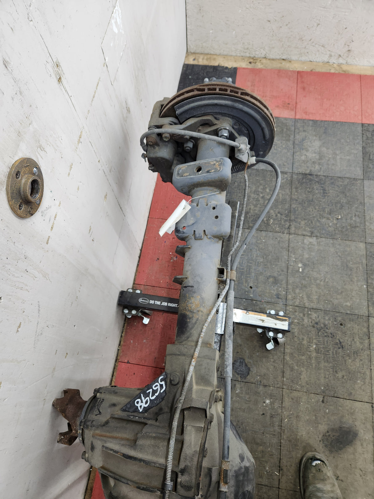 2001-2007 Chevrolet Silverado / GMC Sierra 2500 3500 HD Rear Axle 4.10 10.5"