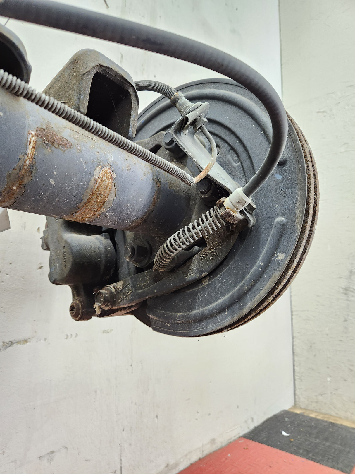 2001-2007 Chevrolet Silverado / GMC Sierra 2500 3500 HD Rear Axle 4.10 10.5"