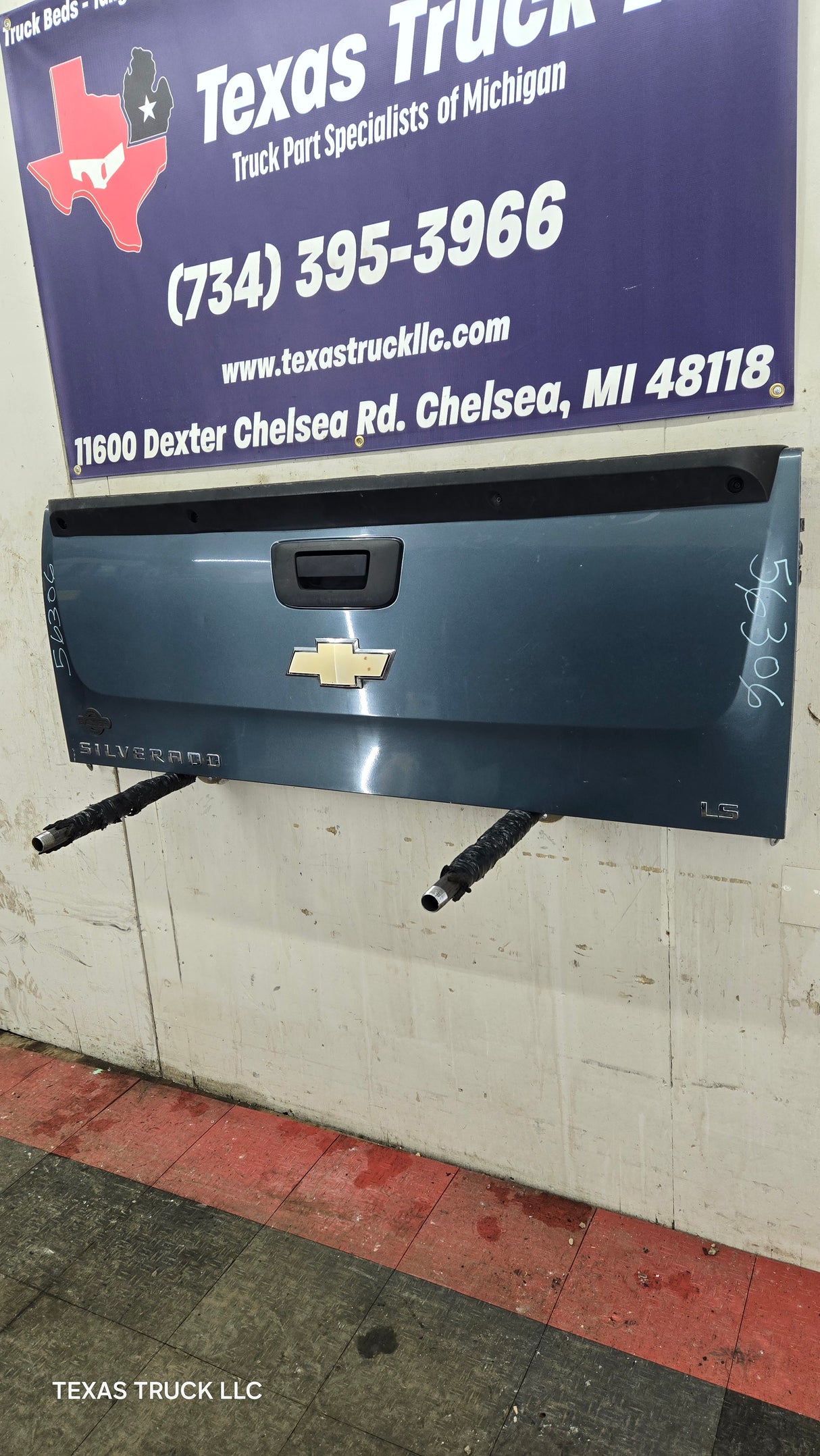 2007-2013 Chevrolet Silverado / GMC Sierra 1500 2500 3500 HD Tailgate