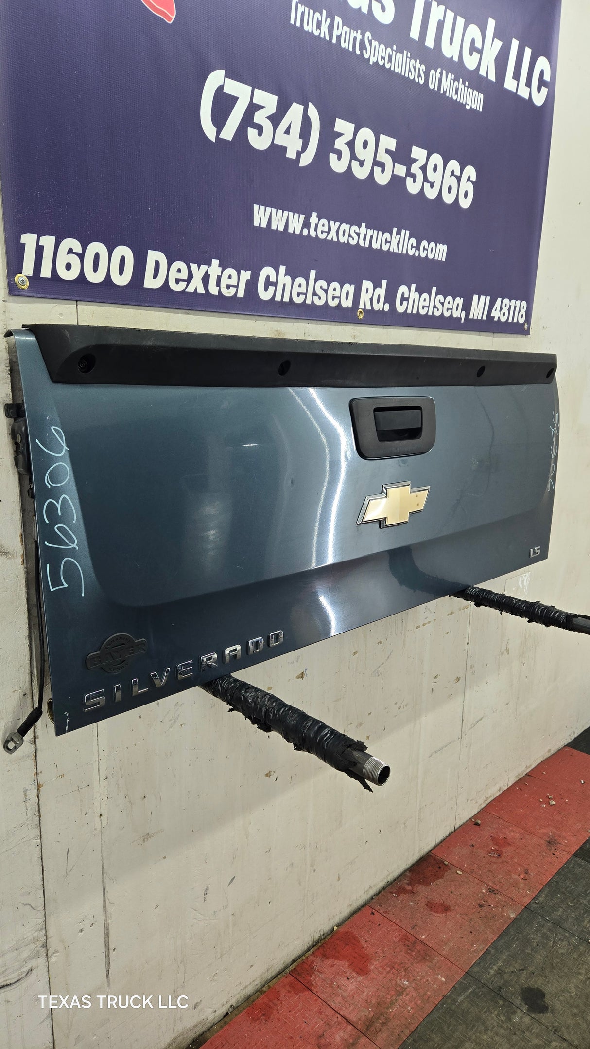 2007-2013 Chevrolet Silverado / GMC Sierra 1500 2500 3500 HD Tailgate