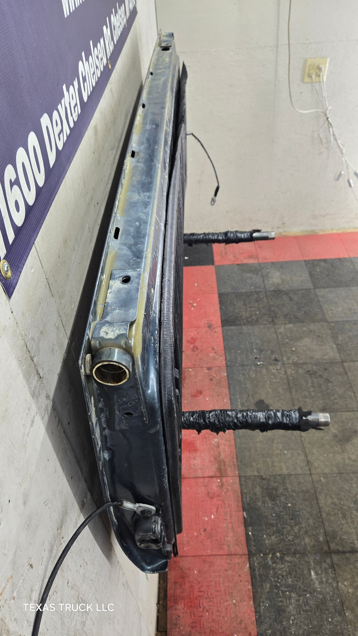 2007-2013 Chevrolet Silverado / GMC Sierra 1500 2500 3500 HD Tailgate