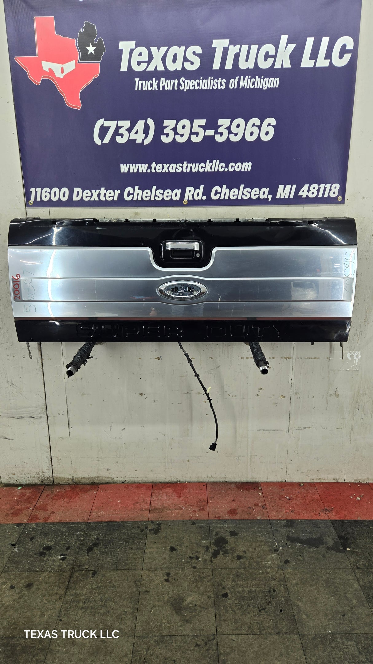 2008-2016 Ford Super Duty Platinum Tailgate F250 F350 F450 F550 W/Step