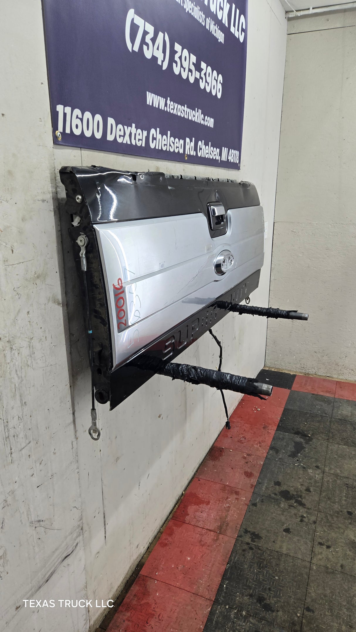 2008-2016 Ford Super Duty Platinum Tailgate F250 F350 F450 F550 W/Step