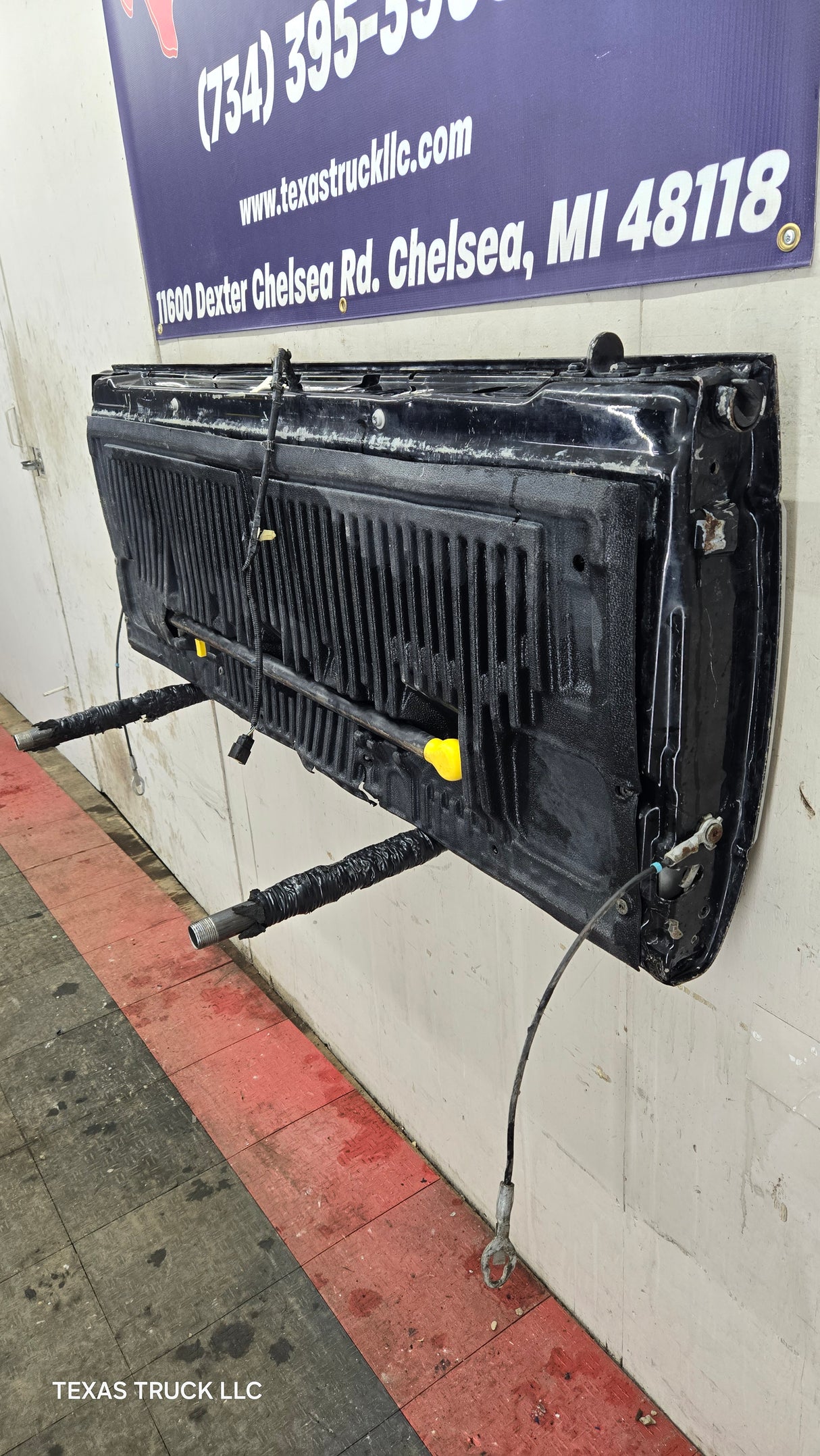 2008-2016 Ford Super Duty Platinum Tailgate F250 F350 F450 F550 W/Step