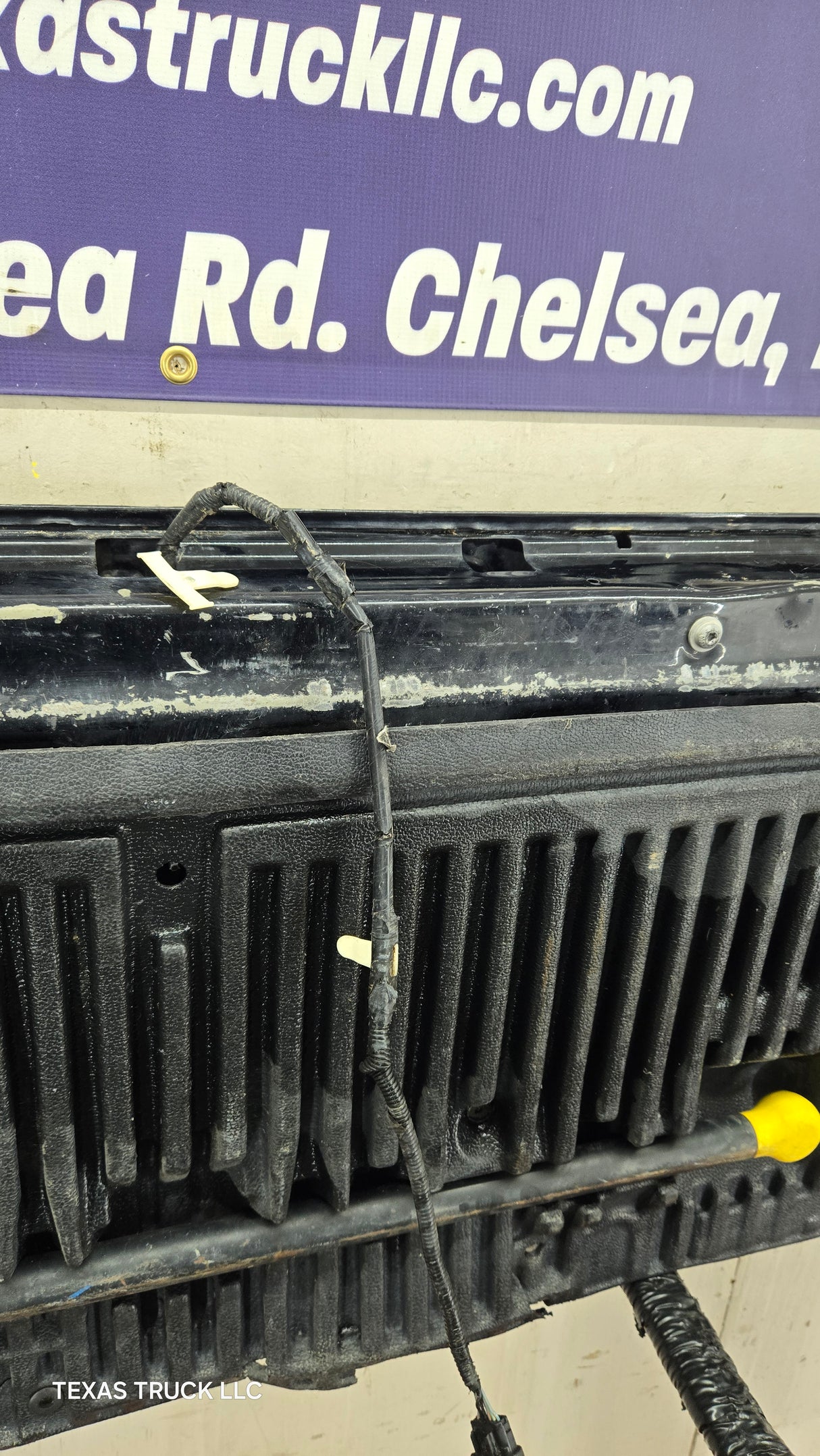 2008-2016 Ford Super Duty Platinum Tailgate F250 F350 F450 F550 W/Step