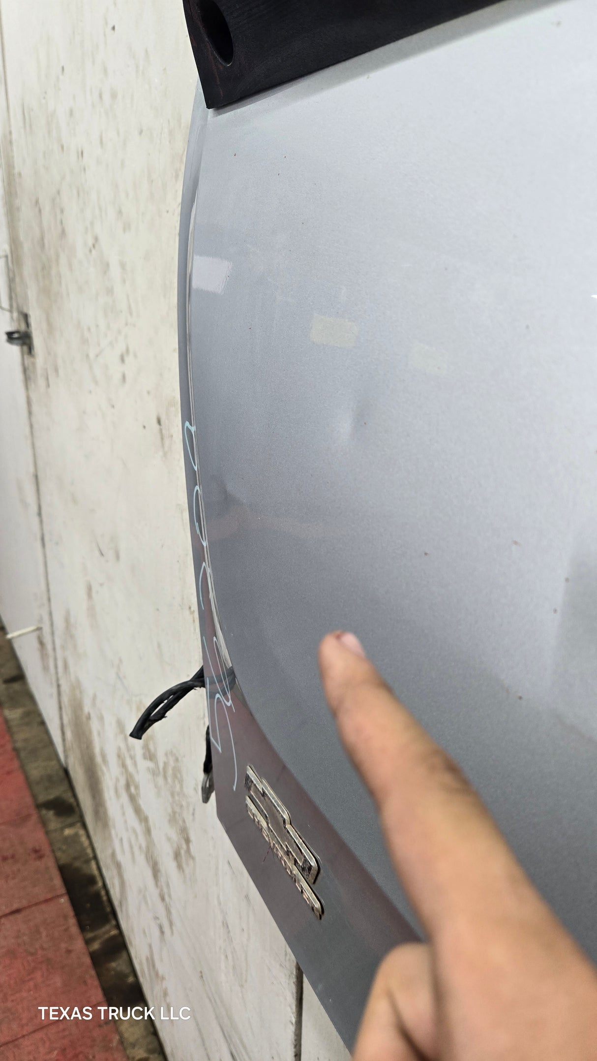 2007-2013 Chevrolet Silverado / GMC Sierra 1500 2500 3500 HD Tailgate