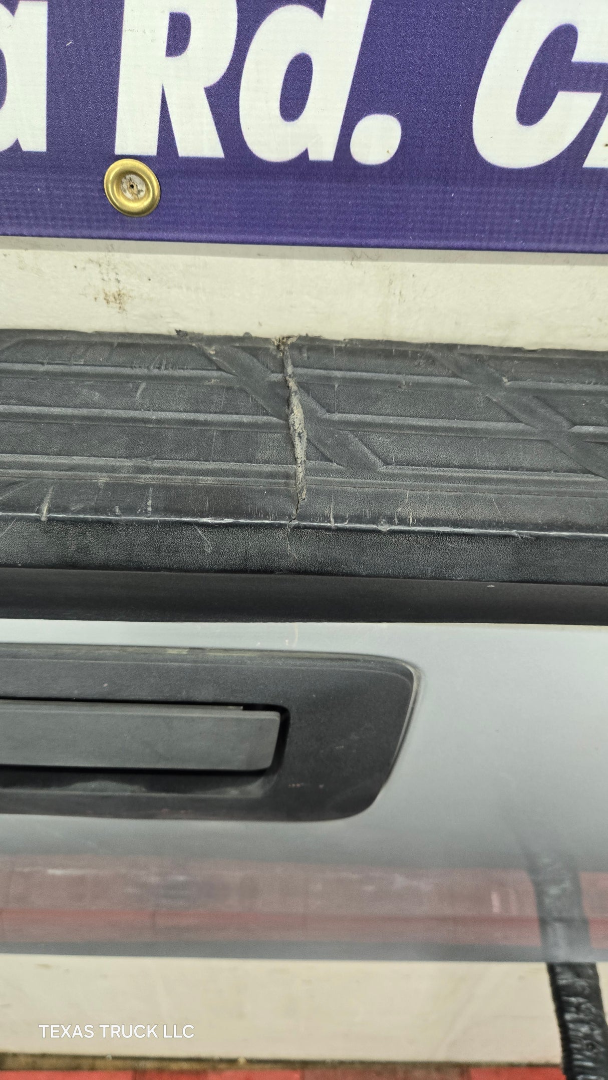 2007-2013 Chevrolet Silverado / GMC Sierra 1500 2500 3500 HD Tailgate