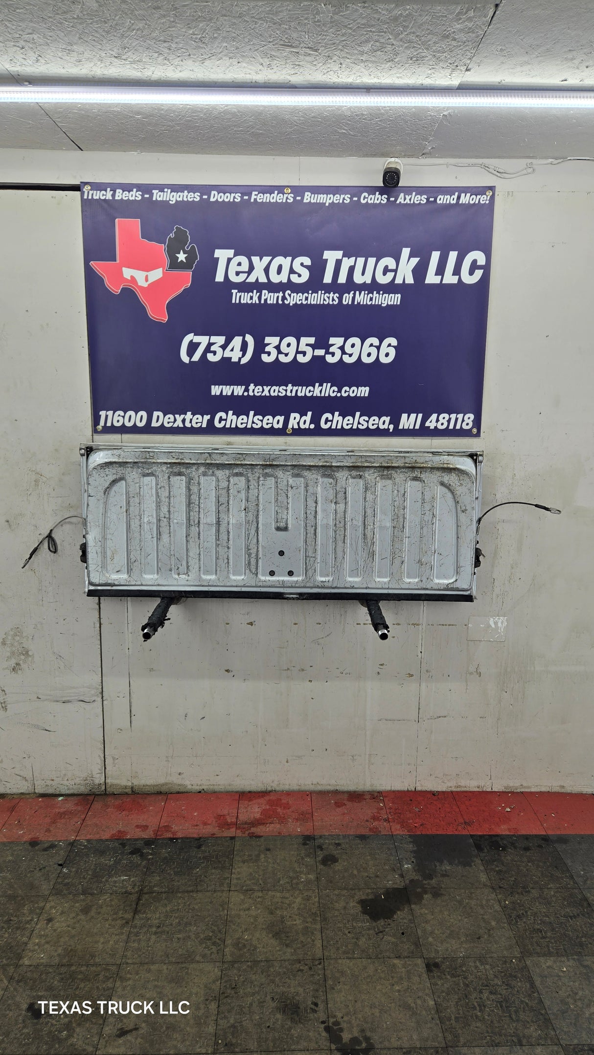 2007-2013 Chevrolet Silverado / GMC Sierra 1500 2500 3500 HD Tailgate