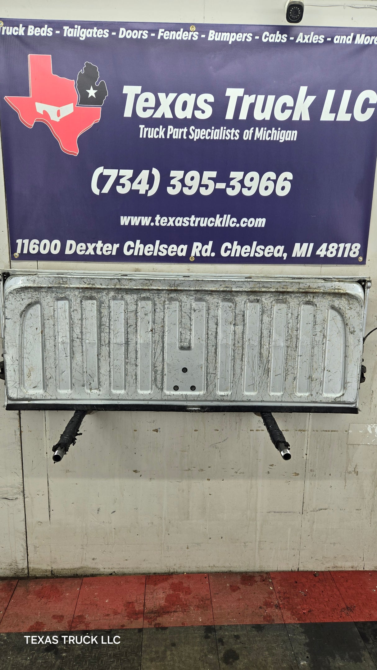 2007-2013 Chevrolet Silverado / GMC Sierra 1500 2500 3500 HD Tailgate