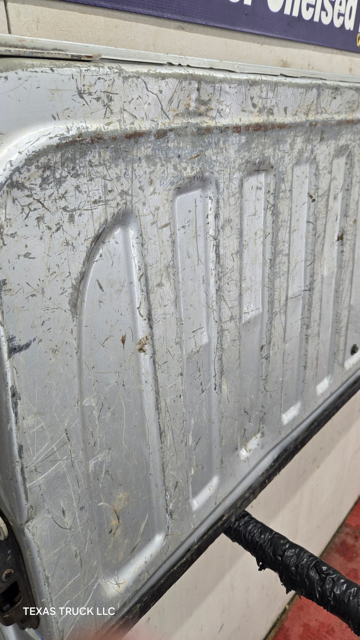 2007-2013 Chevrolet Silverado / GMC Sierra 1500 2500 3500 HD Tailgate