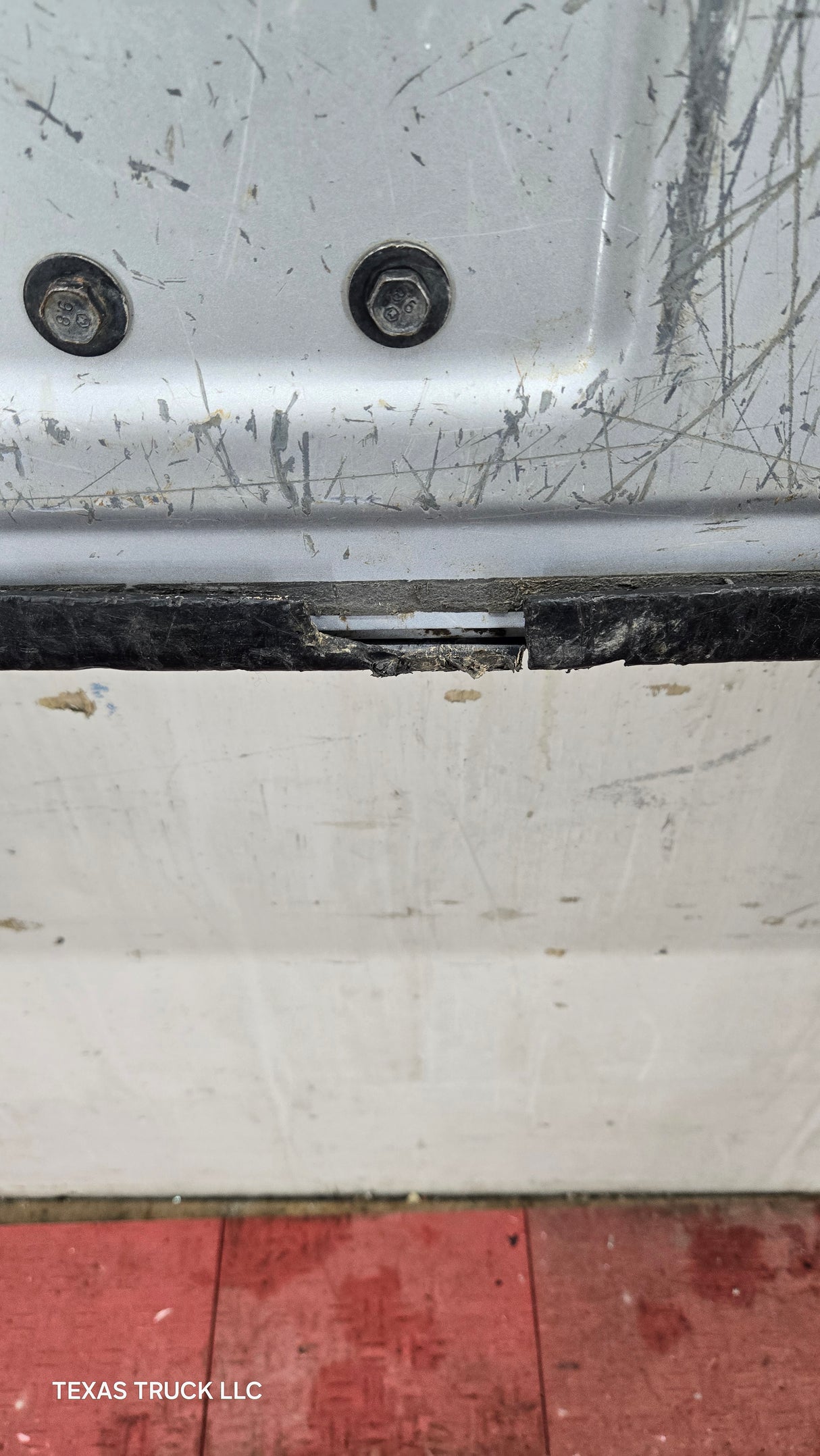 2007-2013 Chevrolet Silverado / GMC Sierra 1500 2500 3500 HD Tailgate