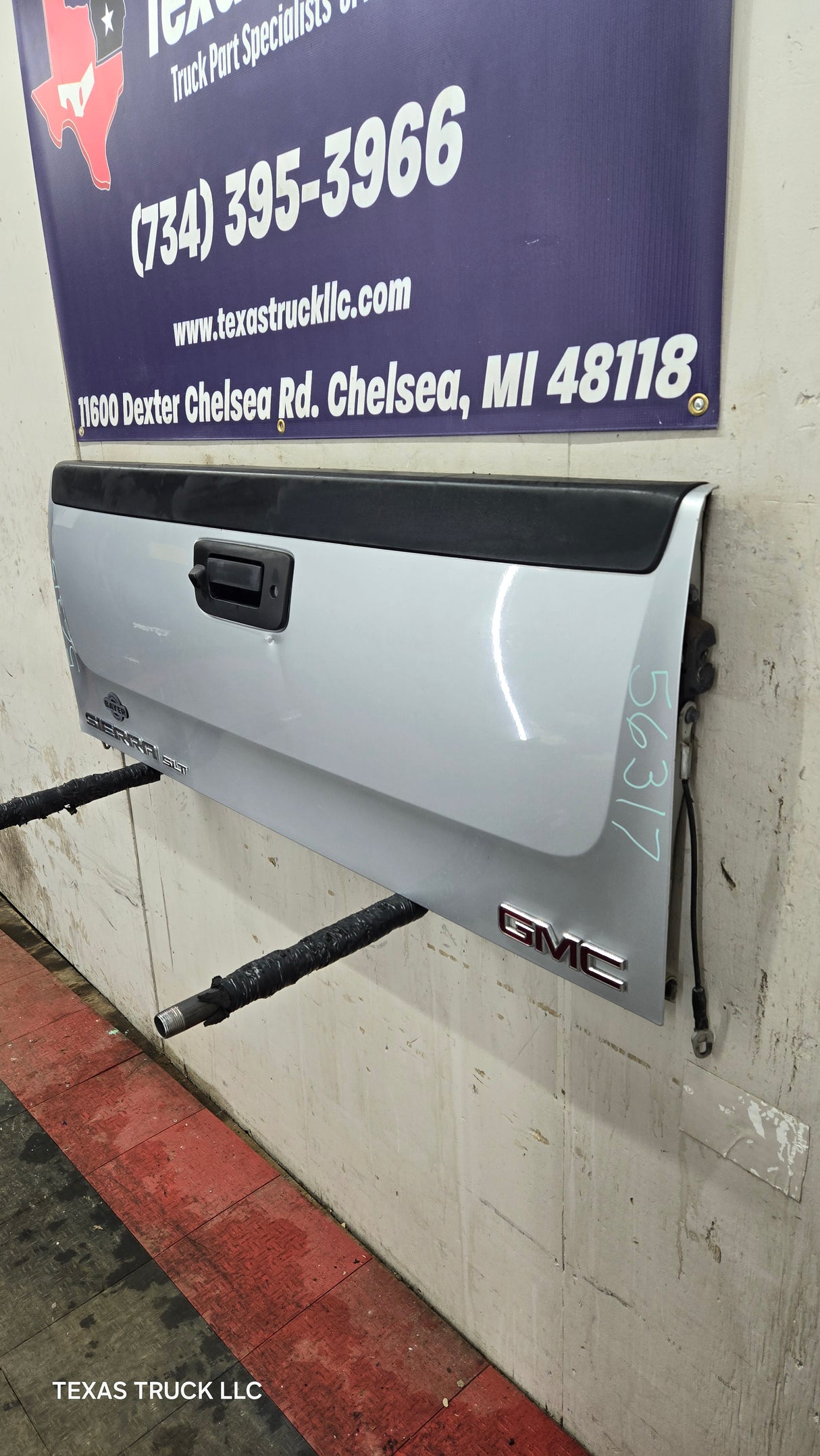 2007-2013 Chevrolet Silverado / GMC Sierra 1500 2500 3500 HD Tailgate