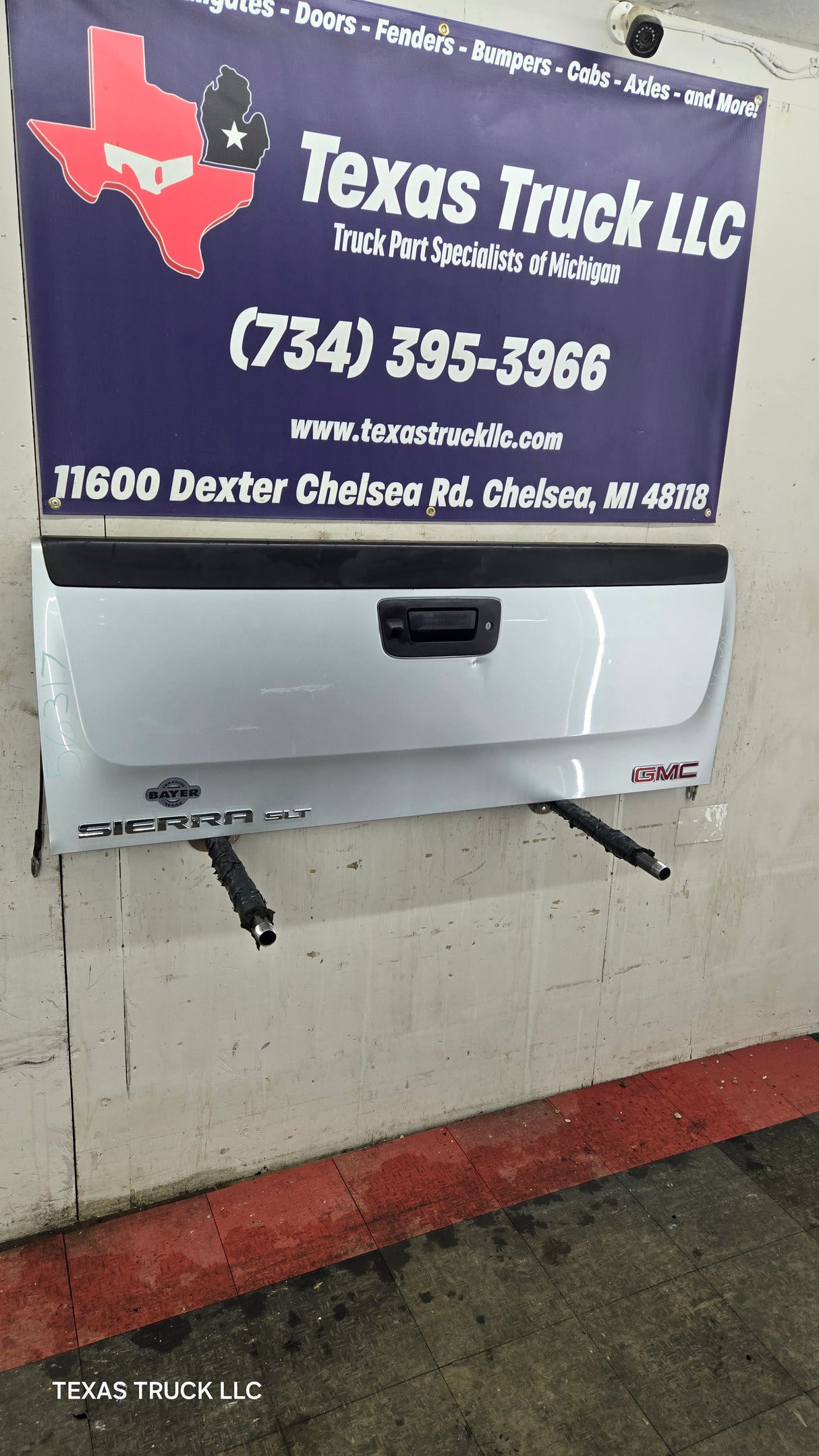 2007-2013 Chevrolet Silverado / GMC Sierra 1500 2500 3500 HD Tailgate