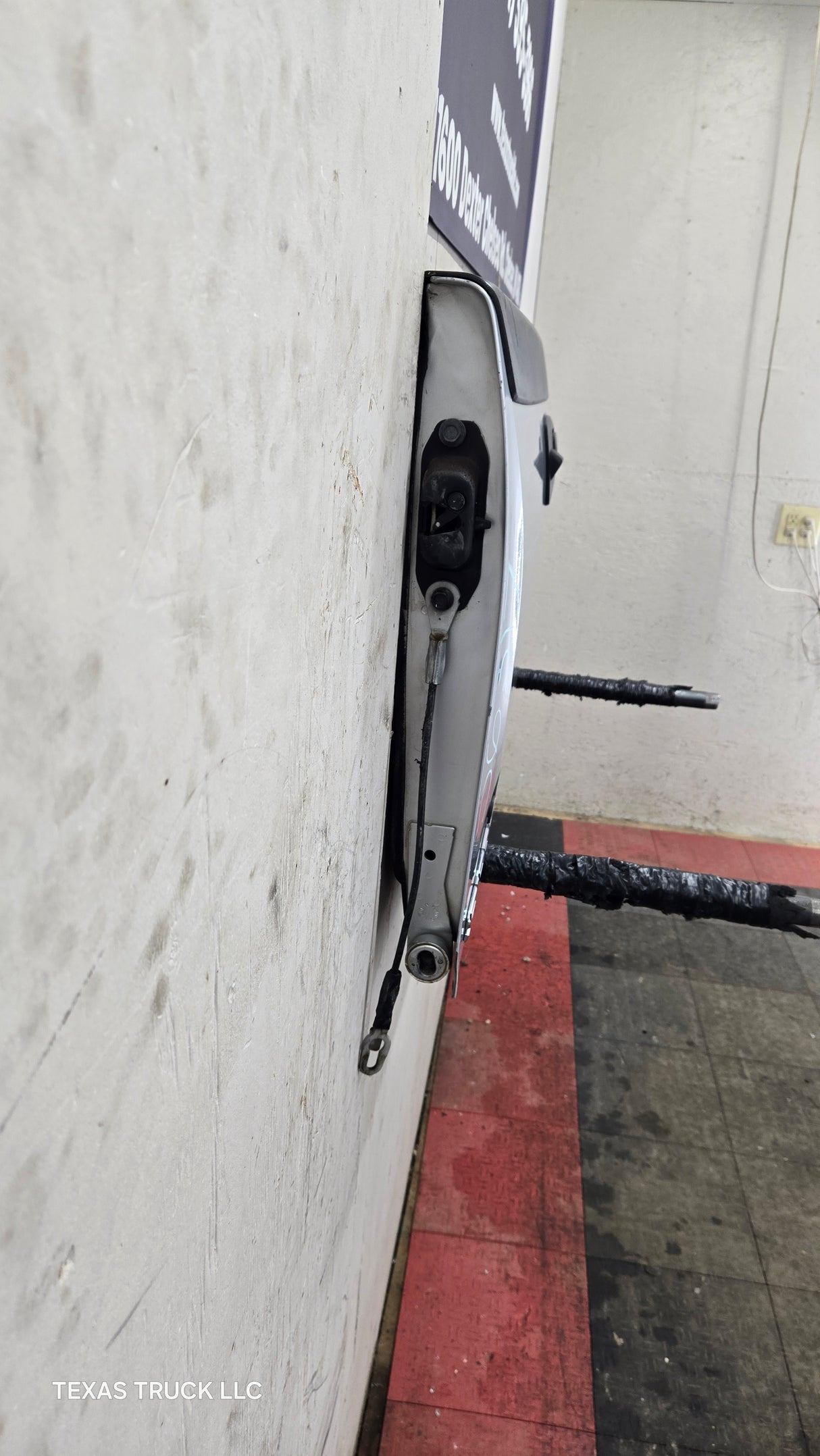 2007-2013 Chevrolet Silverado / GMC Sierra 1500 2500 3500 HD Tailgate