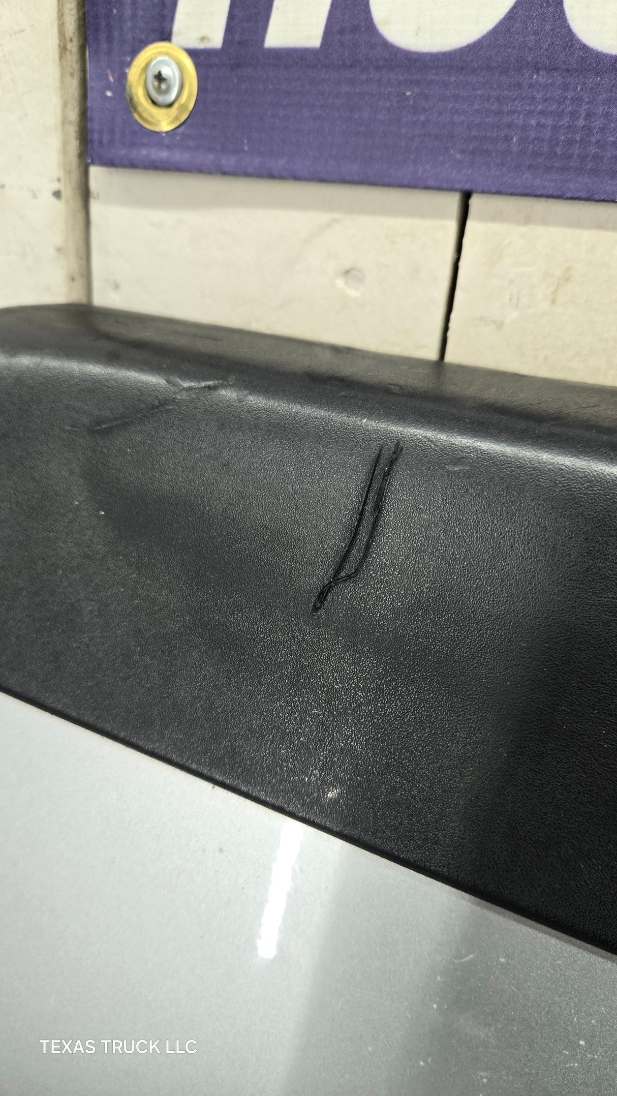 2007-2013 Chevrolet Silverado / GMC Sierra 1500 2500 3500 HD Tailgate