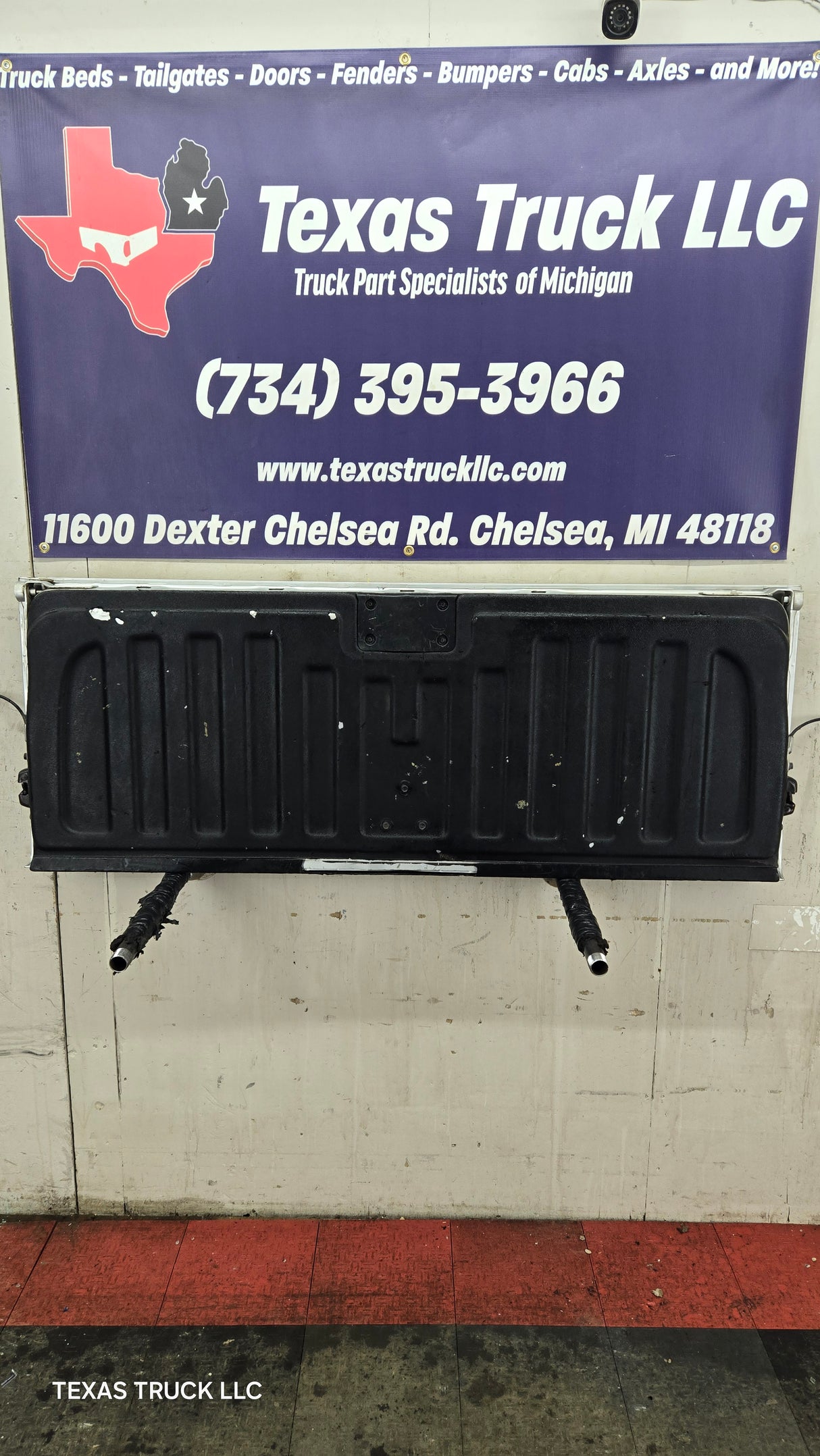 2007-2013 Chevrolet Silverado / GMC Sierra 1500 2500 3500 HD Tailgate