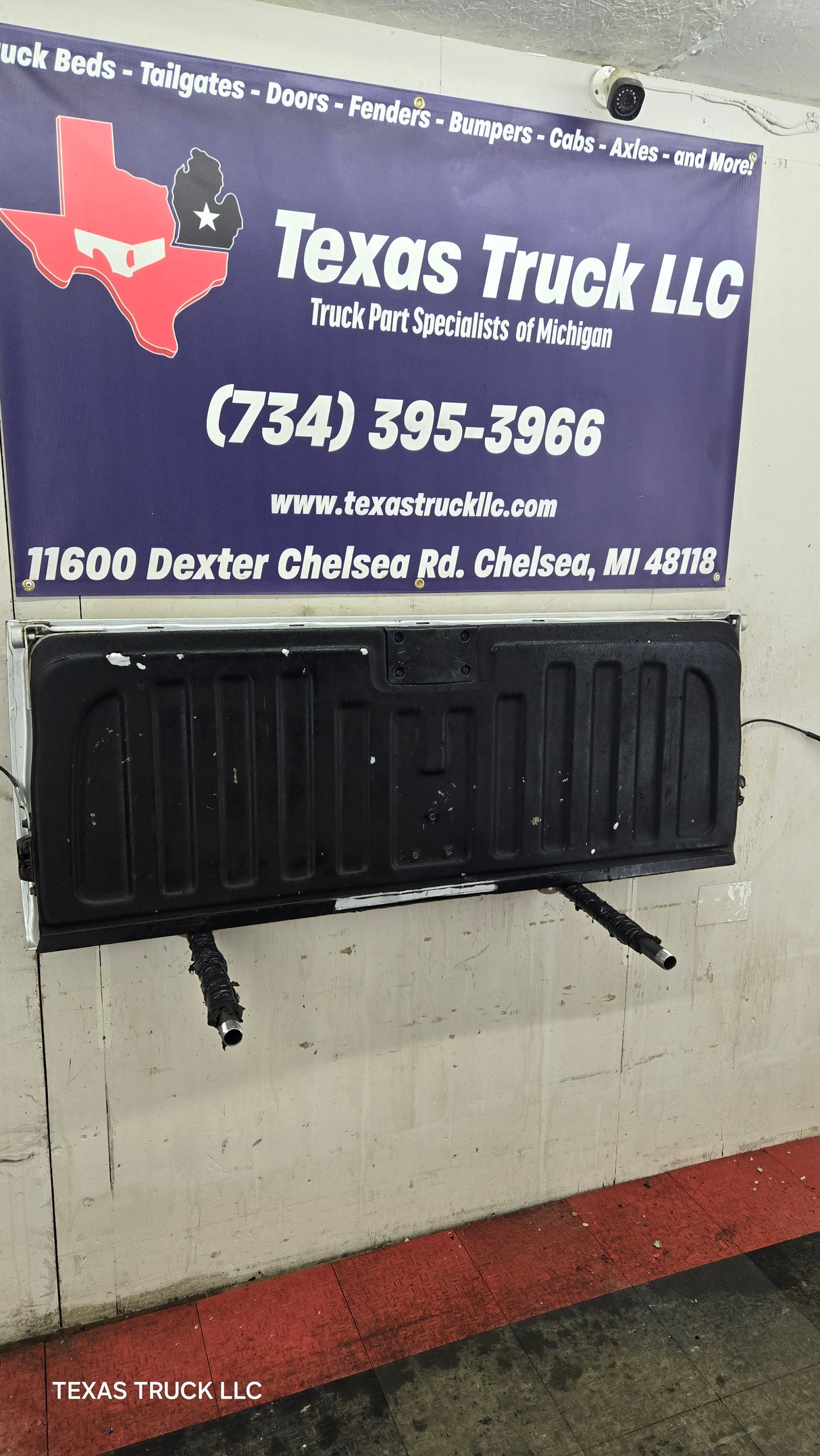 2007-2013 Chevrolet Silverado / GMC Sierra 1500 2500 3500 HD Tailgate