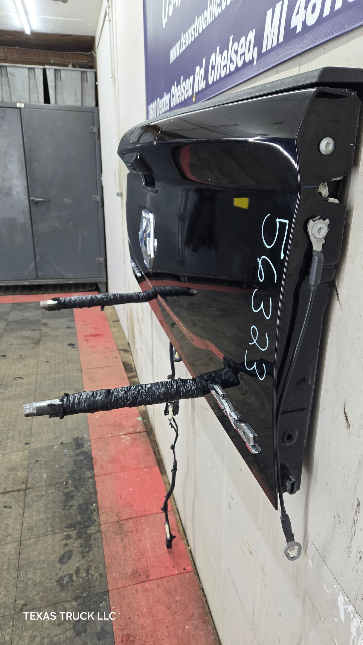 2019-2025 Dodge Ram 2500 3500 4500 5th Gen Tailgate - Black