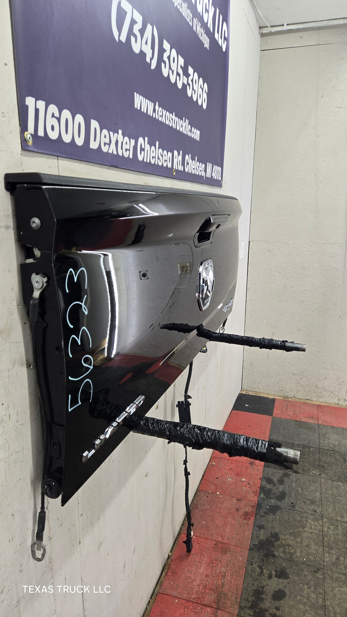 2019-2025 Dodge Ram 2500 3500 4500 5th Gen Tailgate - Black