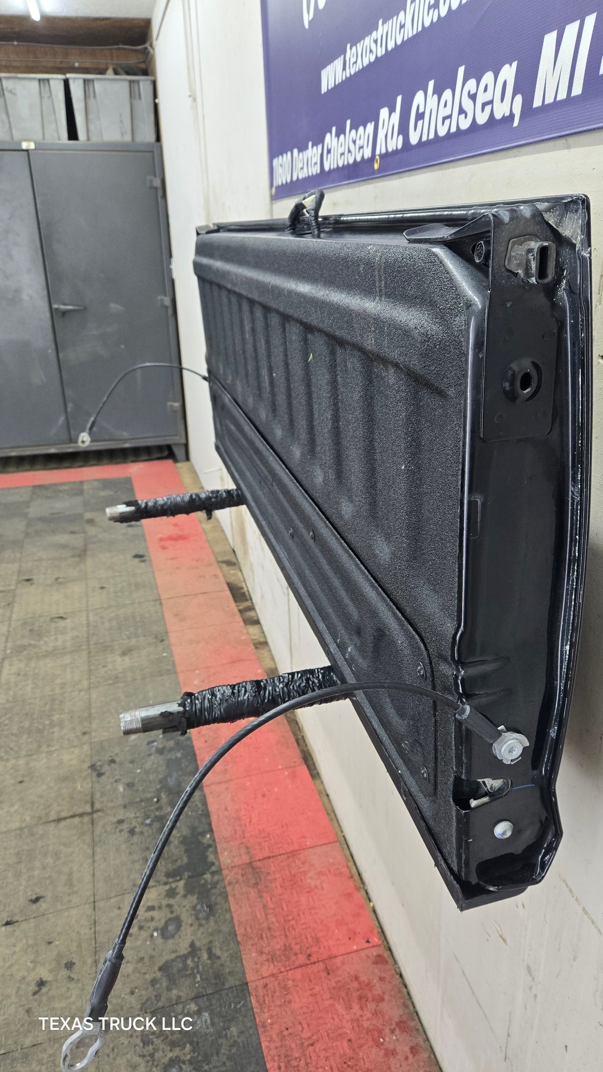 2019-2025 Dodge Ram 2500 3500 4500 5th Gen Tailgate - Black