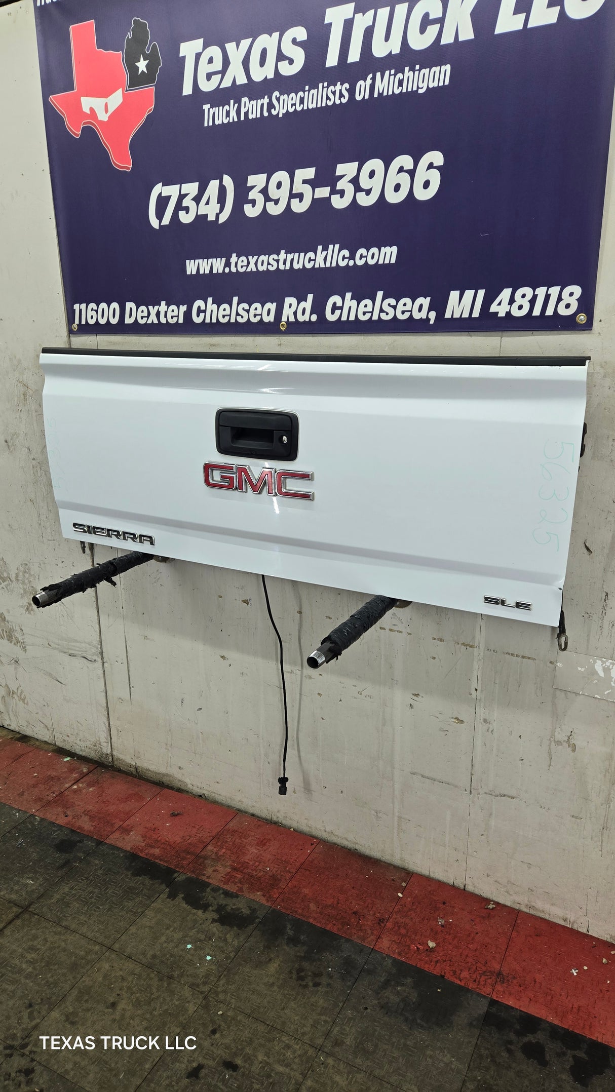 2014-2019 Chevrolet Silverado / GMC Sierra 1500 2500 3500 HD Tailgate