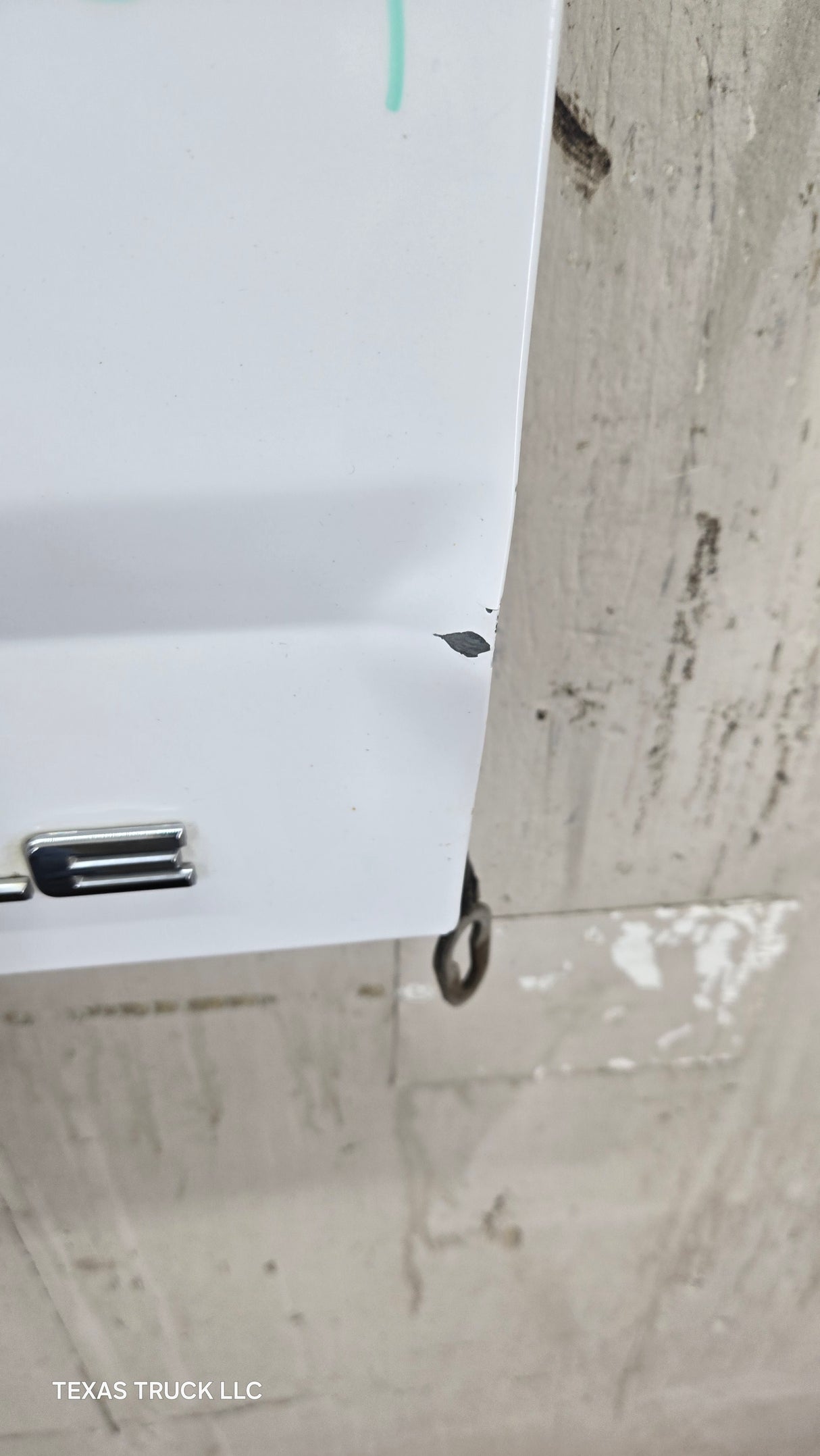 2014-2019 Chevrolet Silverado / GMC Sierra 1500 2500 3500 HD Tailgate