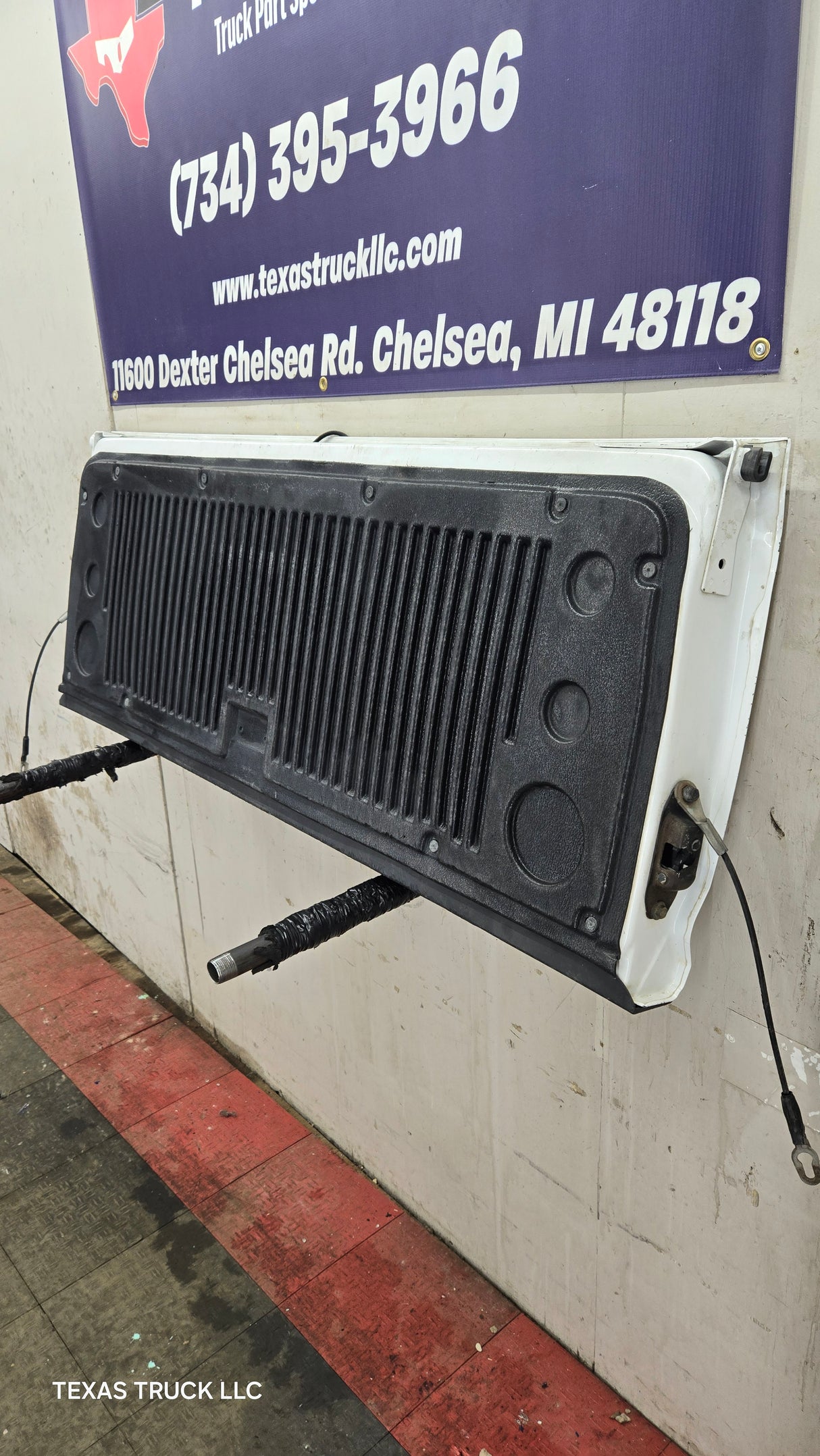 2014-2019 Chevrolet Silverado / GMC Sierra 1500 2500 3500 HD Tailgate