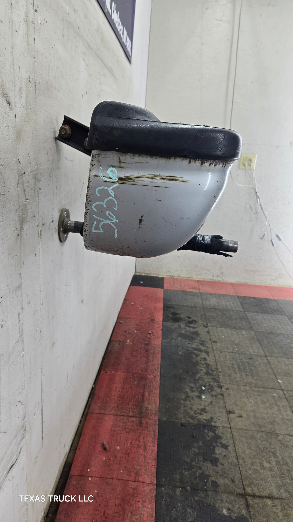 1999-2007 Ford Super Duty F250 F350 F450 F550 Rear Bumper