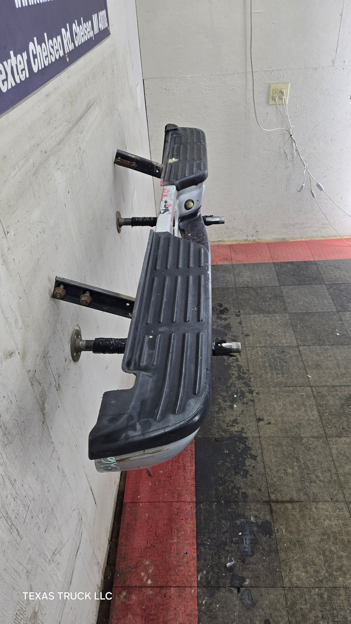 1999-2007 Ford Super Duty F250 F350 F450 F550 Rear Bumper