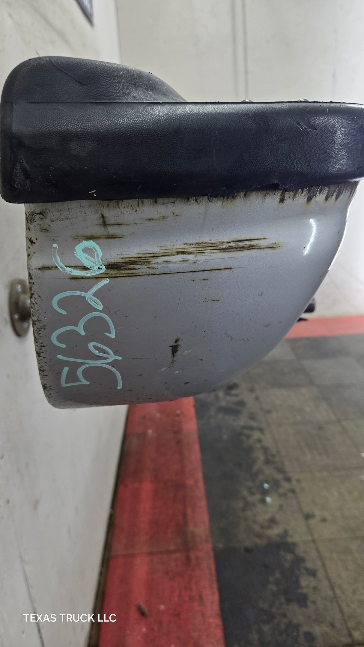 1999-2007 Ford Super Duty F250 F350 F450 F550 Rear Bumper