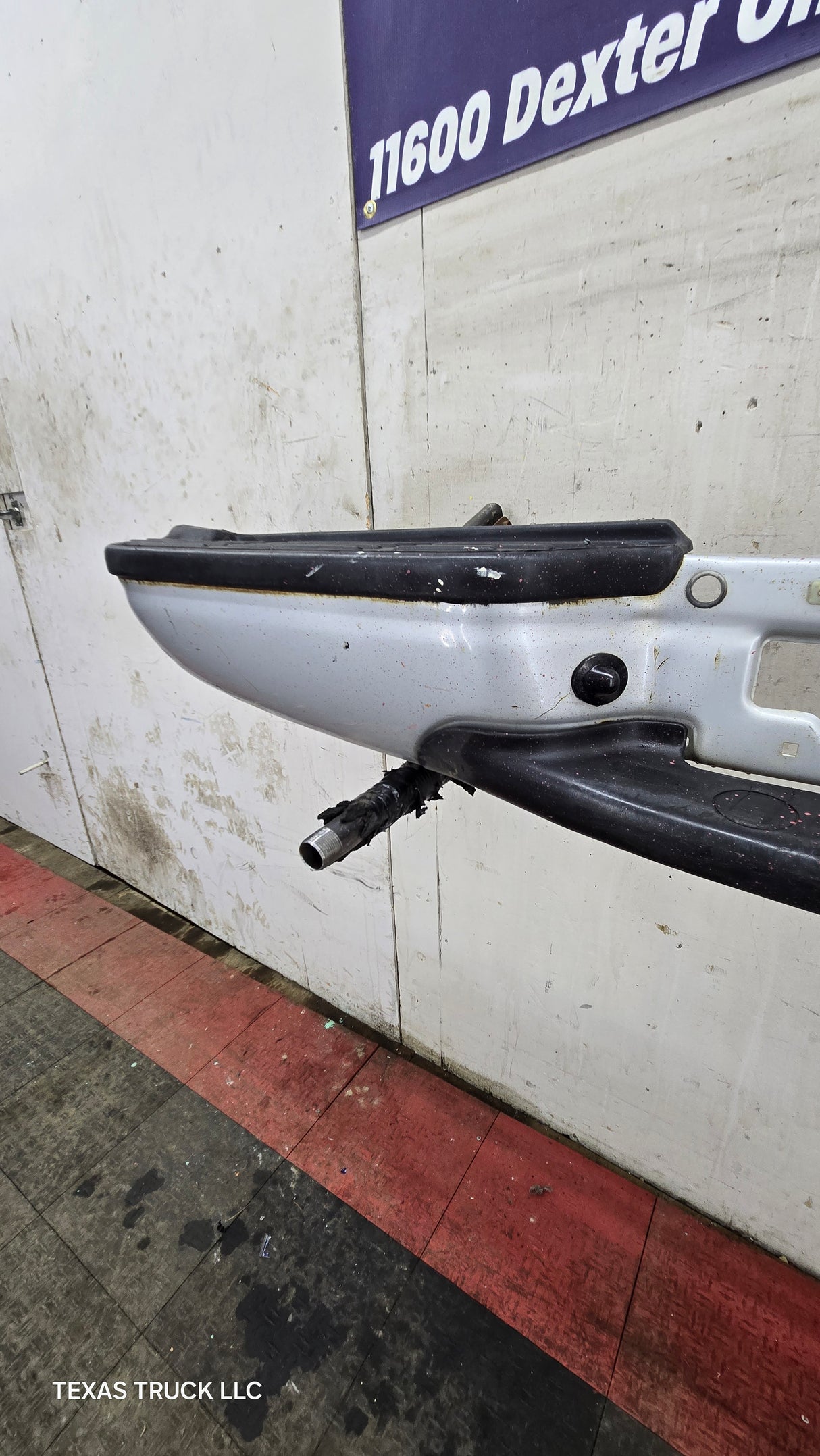 1999-2007 Ford Super Duty F250 F350 F450 F550 Rear Bumper