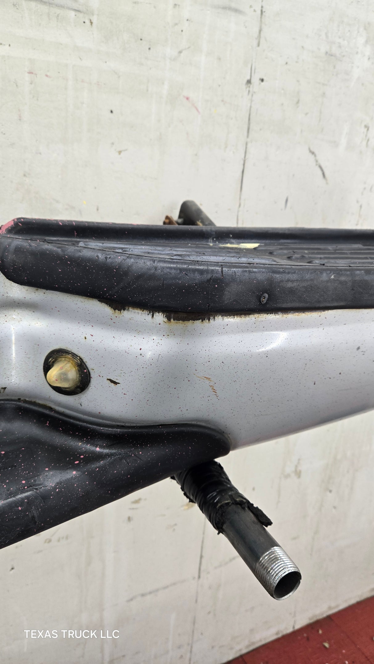 1999-2007 Ford Super Duty F250 F350 F450 F550 Rear Bumper