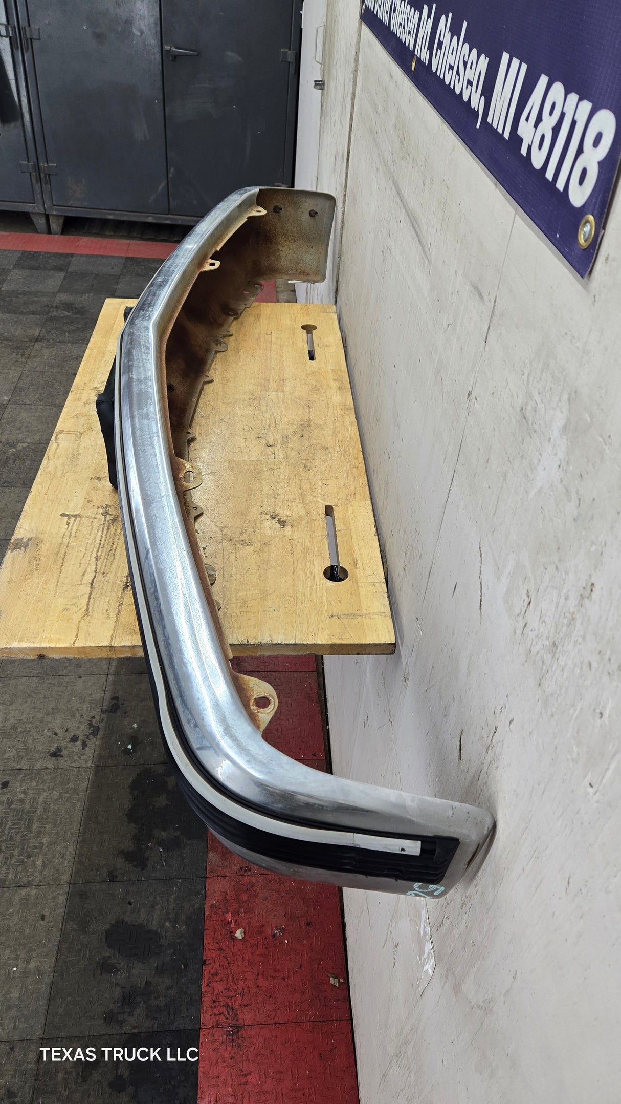 1988-1998 Chevrolet / GMC 1500 2500 3500 Front Bumper