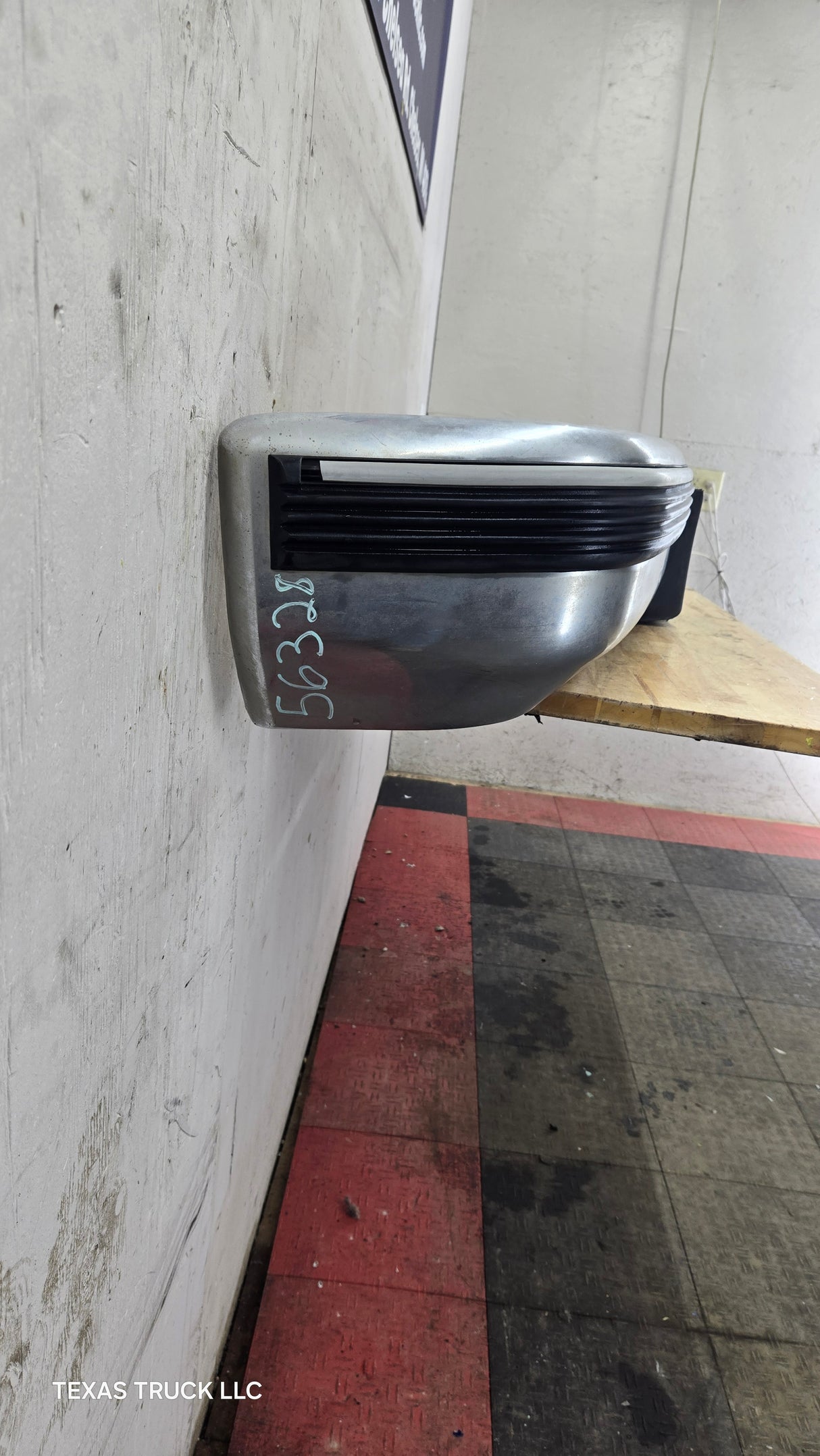 1988-1998 Chevrolet / GMC 1500 2500 3500 Front Bumper