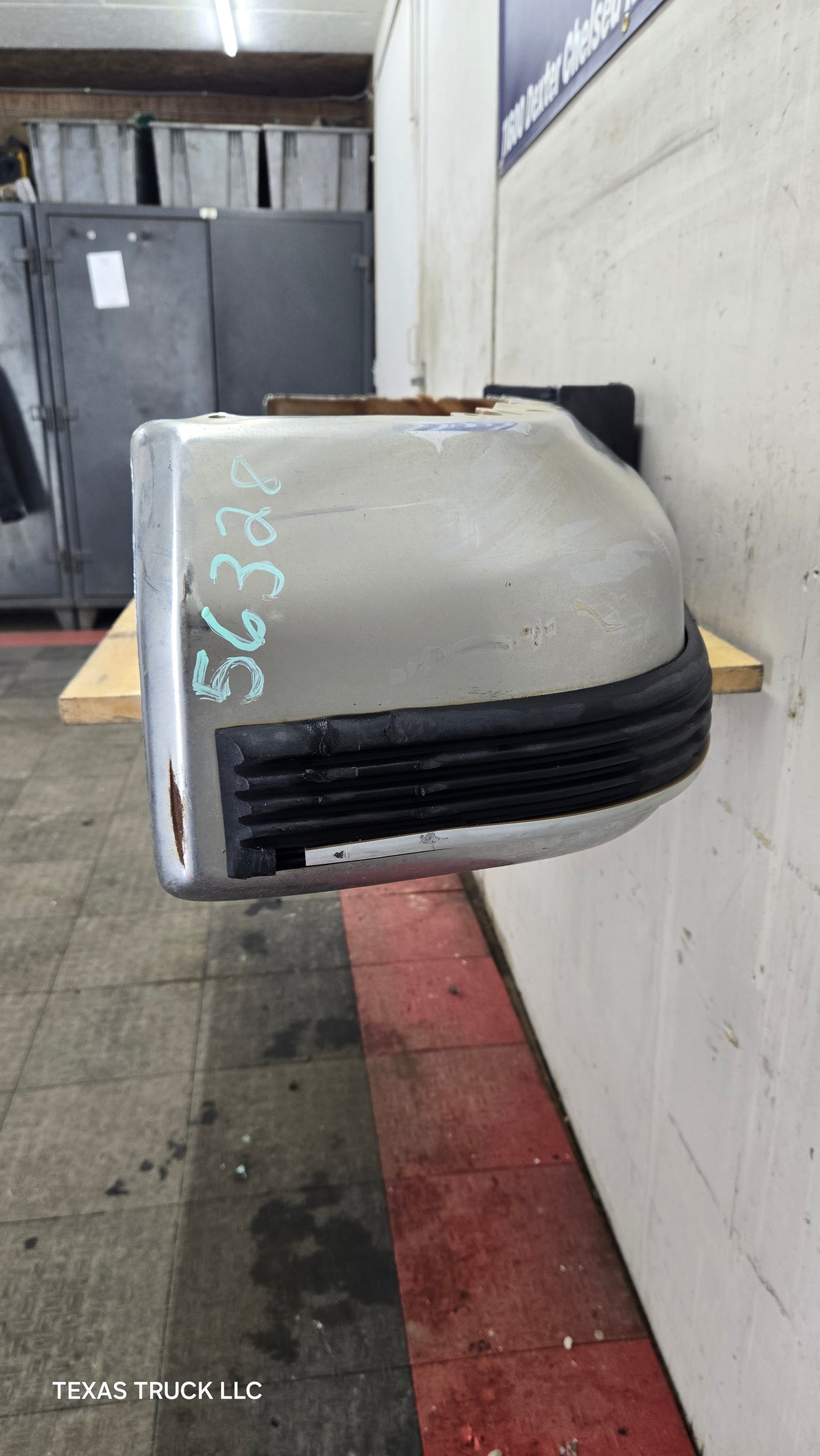 1988-1998 Chevrolet / GMC 1500 2500 3500 Front Bumper