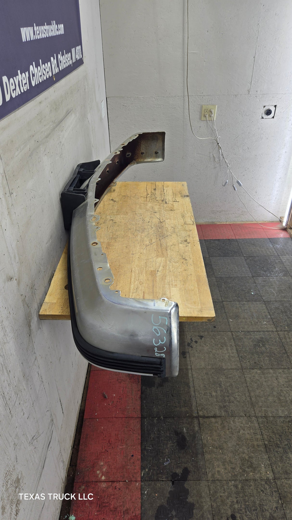 1988-1998 Chevrolet / GMC 1500 2500 3500 Front Bumper