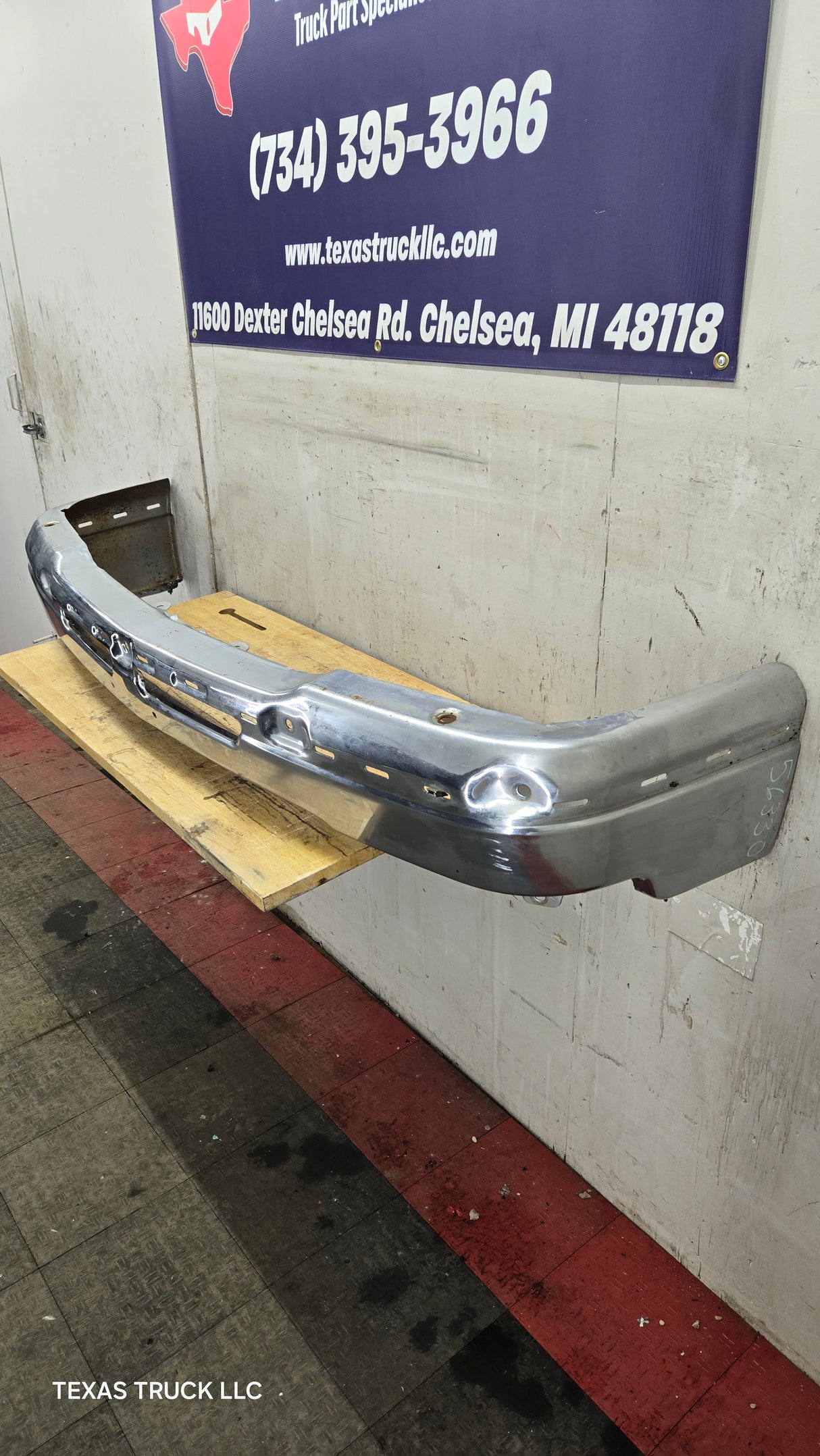 2003-2007 Chevrolet Silverado 1500 'Cateye' Front Bumper