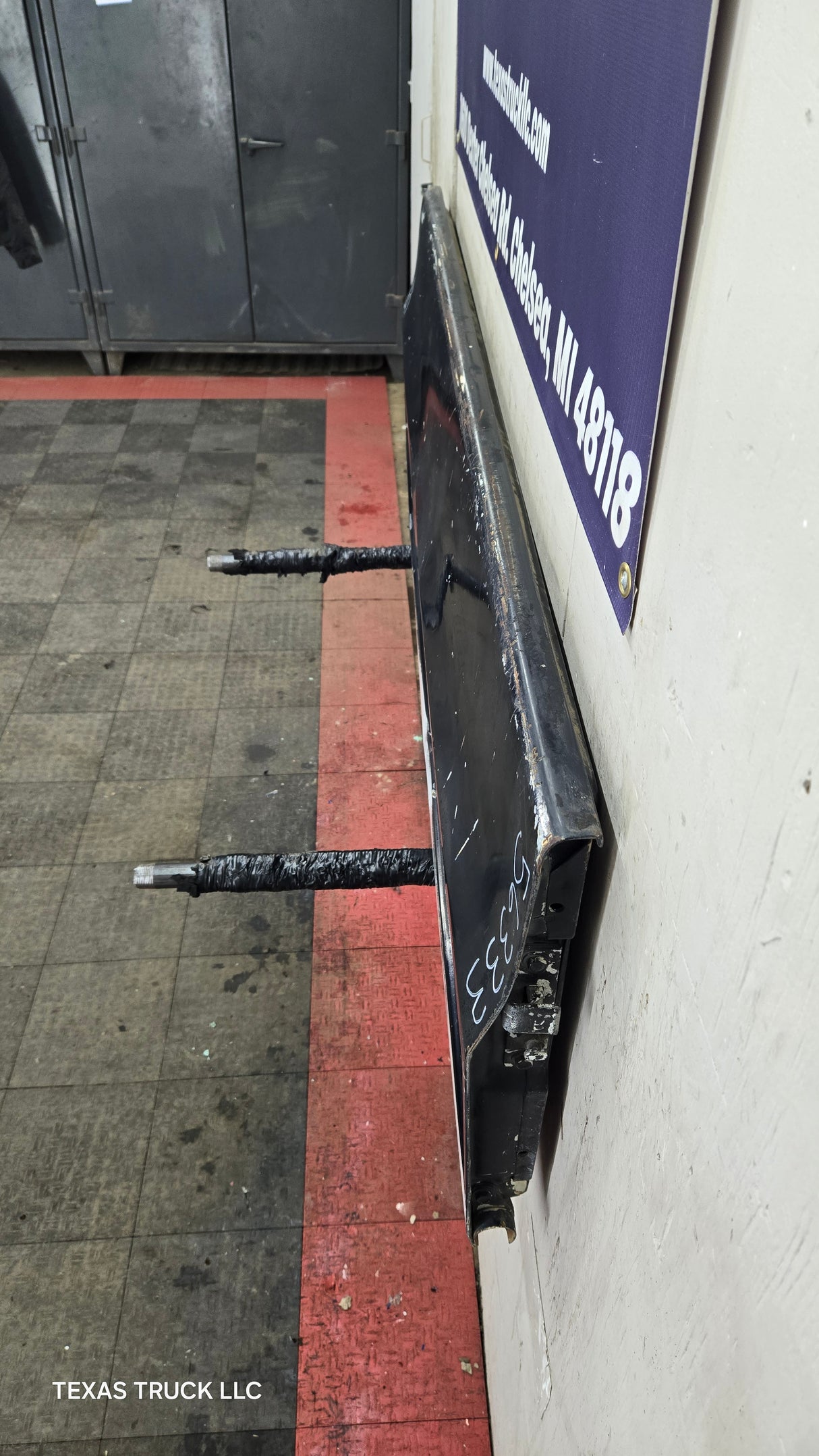 1973-1987 Chevrolet / GMC Square Body Tailgate C10 C15 C20 C25 C35 K10 K15 K20 K25 K35