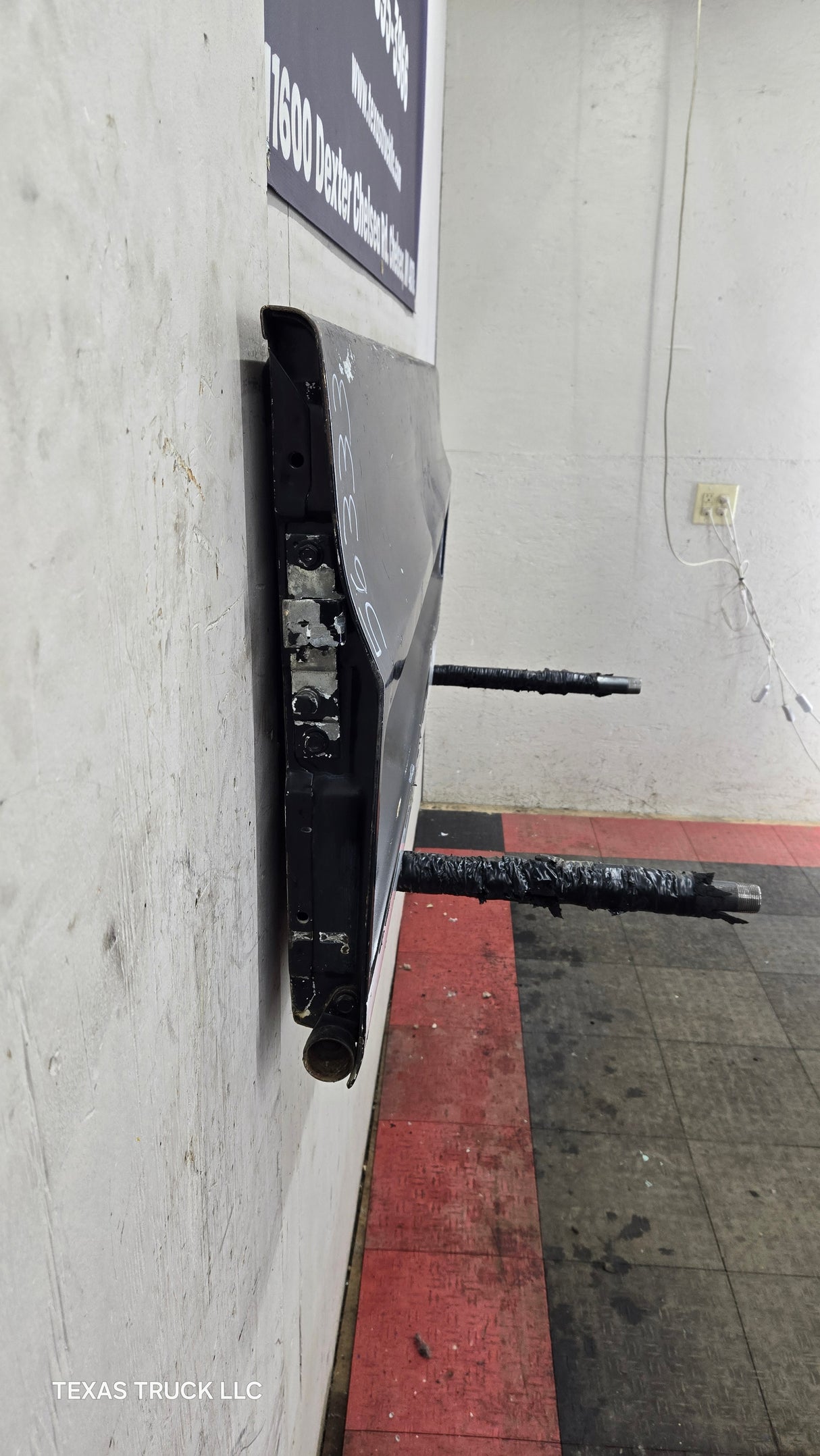 1973-1987 Chevrolet / GMC Square Body Tailgate C10 C15 C20 C25 C35 K10 K15 K20 K25 K35