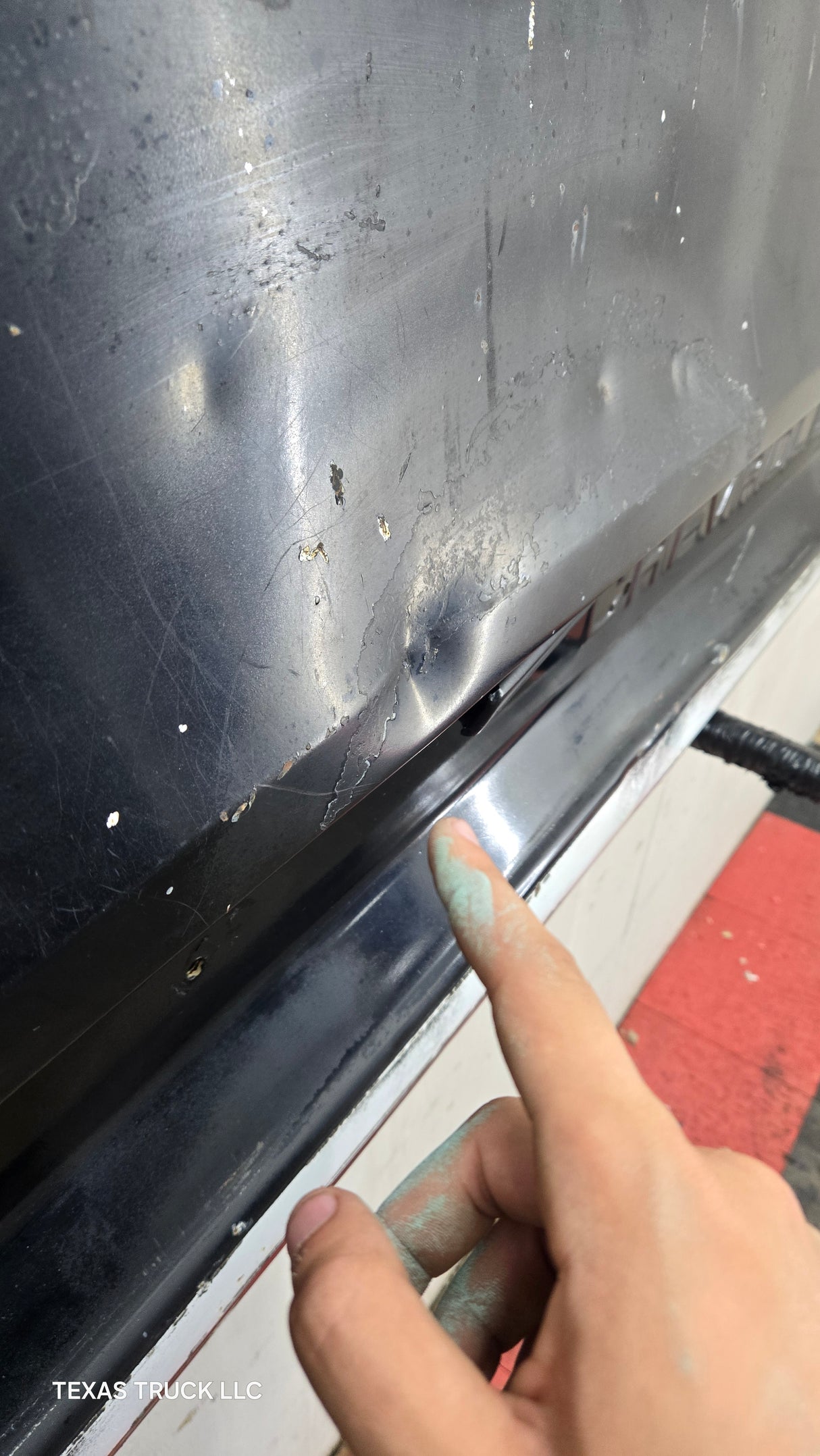 1973-1987 Chevrolet / GMC Square Body Tailgate C10 C15 C20 C25 C35 K10 K15 K20 K25 K35