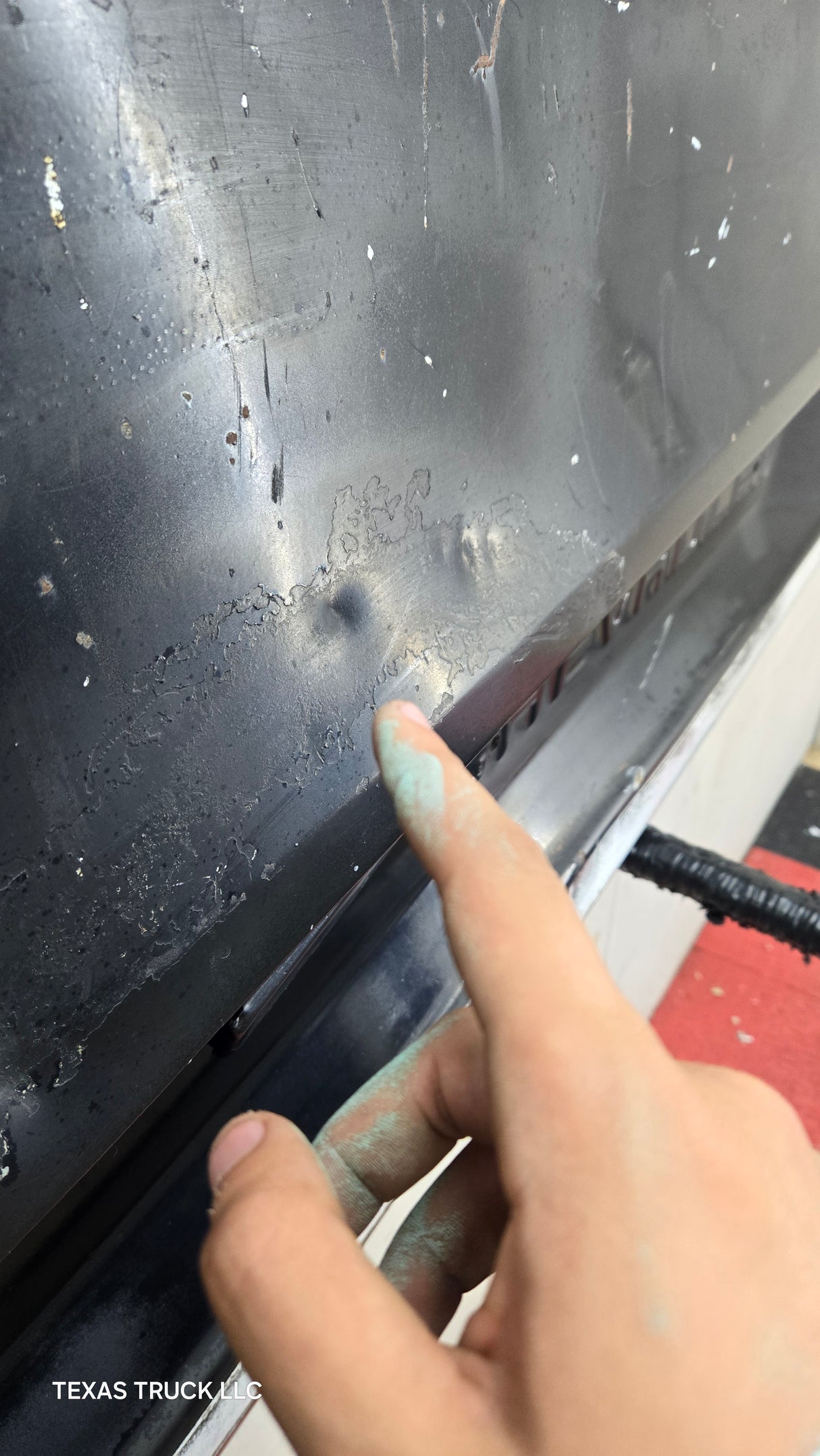 1973-1987 Chevrolet / GMC Square Body Tailgate C10 C15 C20 C25 C35 K10 K15 K20 K25 K35