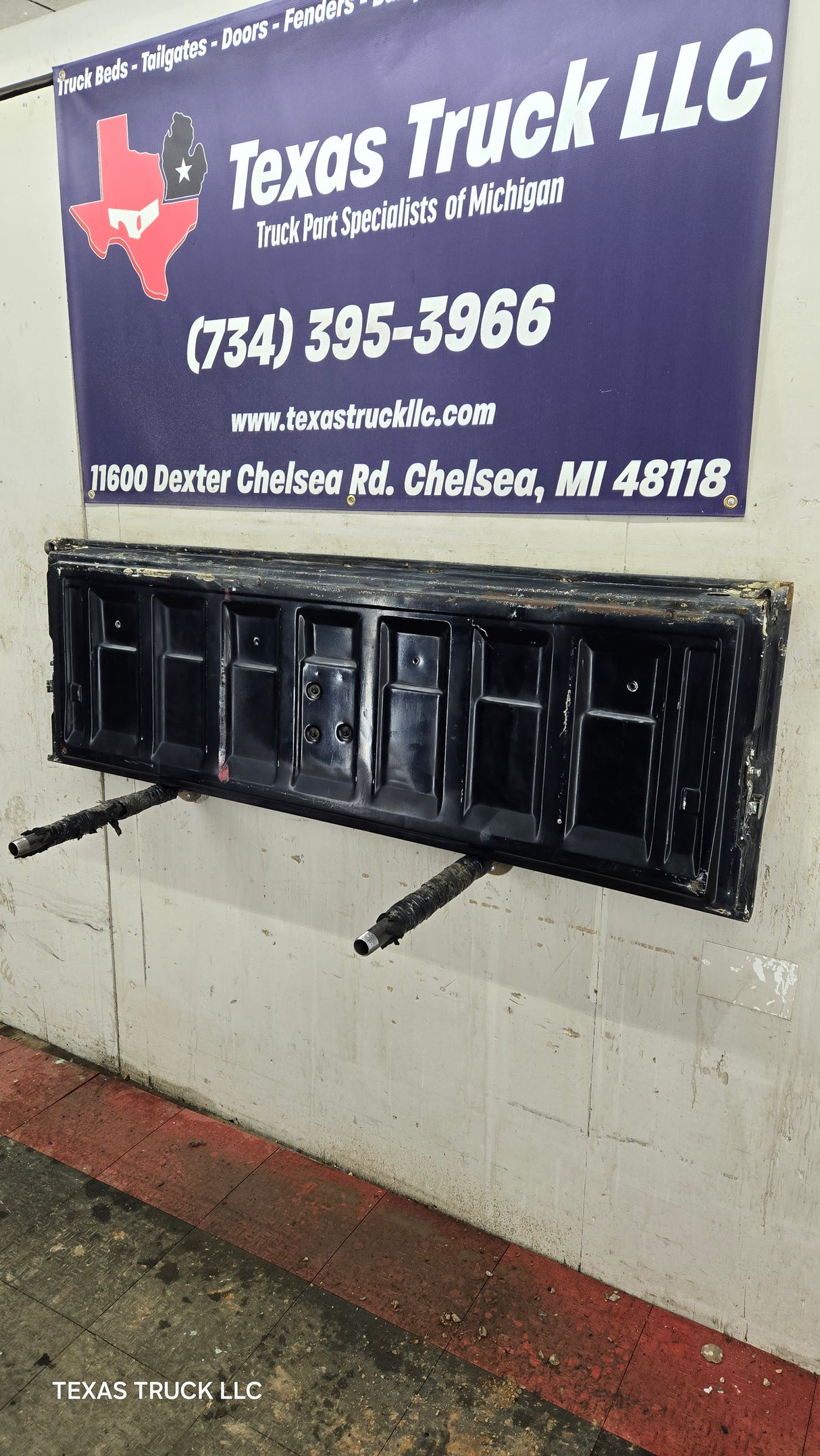 1973-1987 Chevrolet / GMC Square Body Tailgate C10 C15 C20 C25 C35 K10 K15 K20 K25 K35