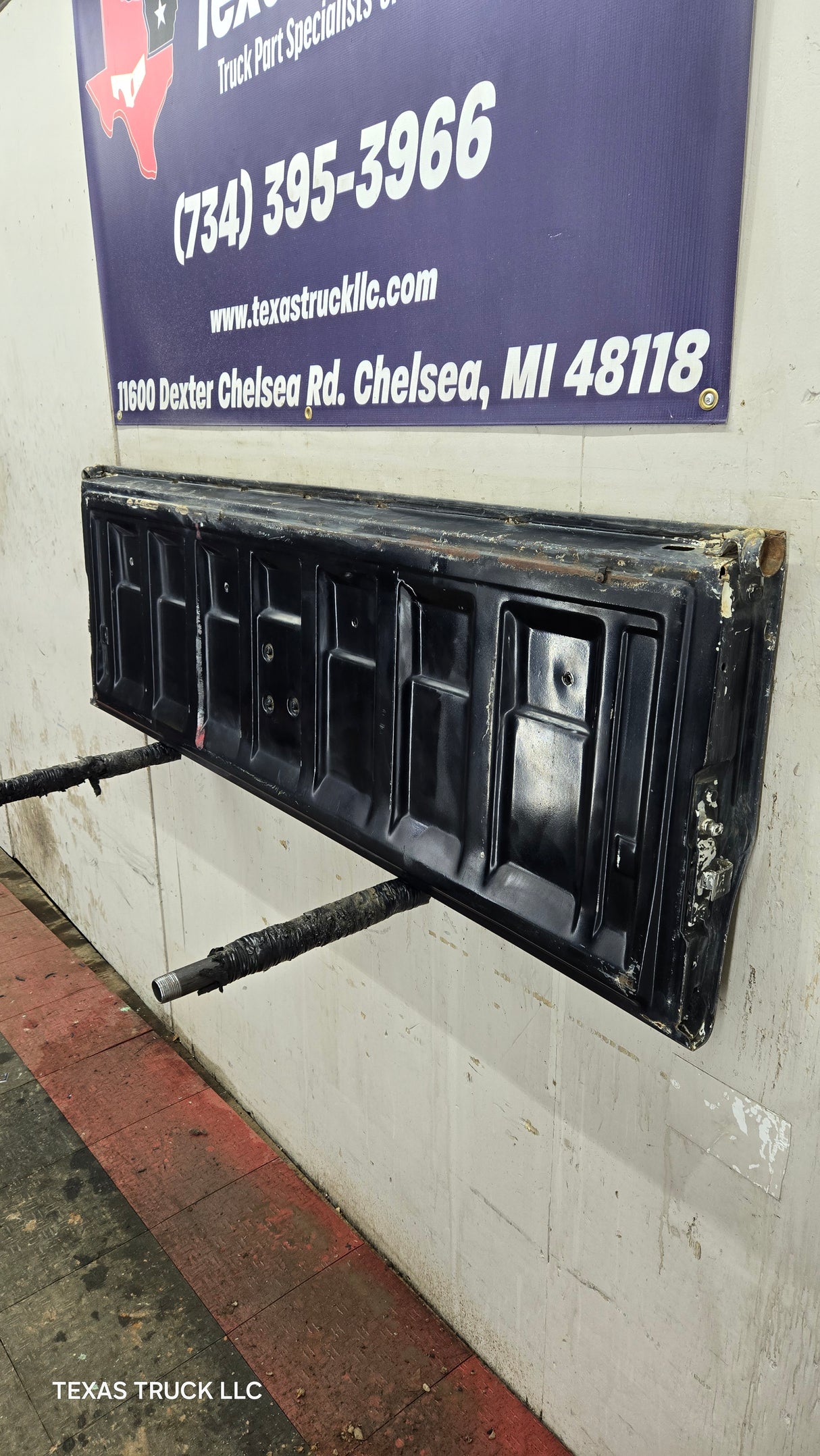 1973-1987 Chevrolet / GMC Square Body Tailgate C10 C15 C20 C25 C35 K10 K15 K20 K25 K35