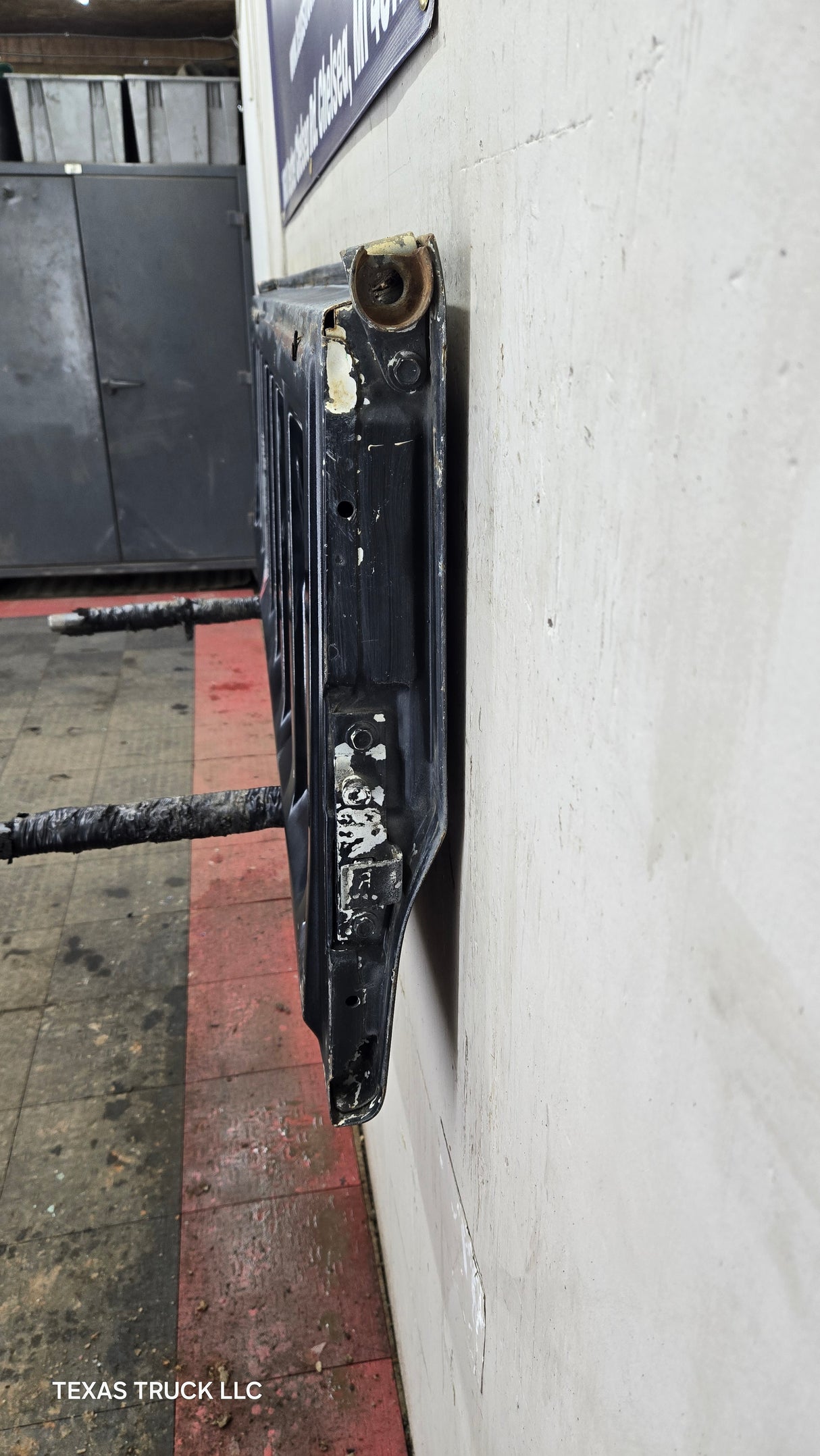 1973-1987 Chevrolet / GMC Square Body Tailgate C10 C15 C20 C25 C35 K10 K15 K20 K25 K35