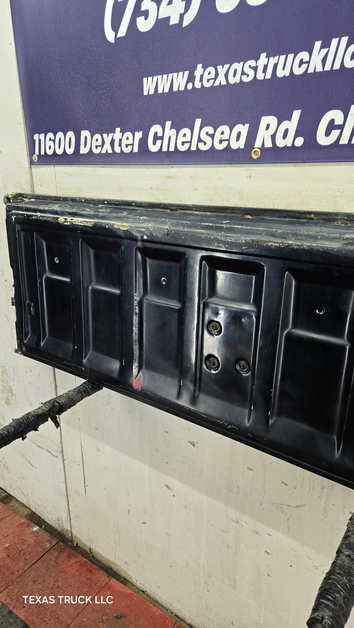 1973-1987 Chevrolet / GMC Square Body Tailgate C10 C15 C20 C25 C35 K10 K15 K20 K25 K35