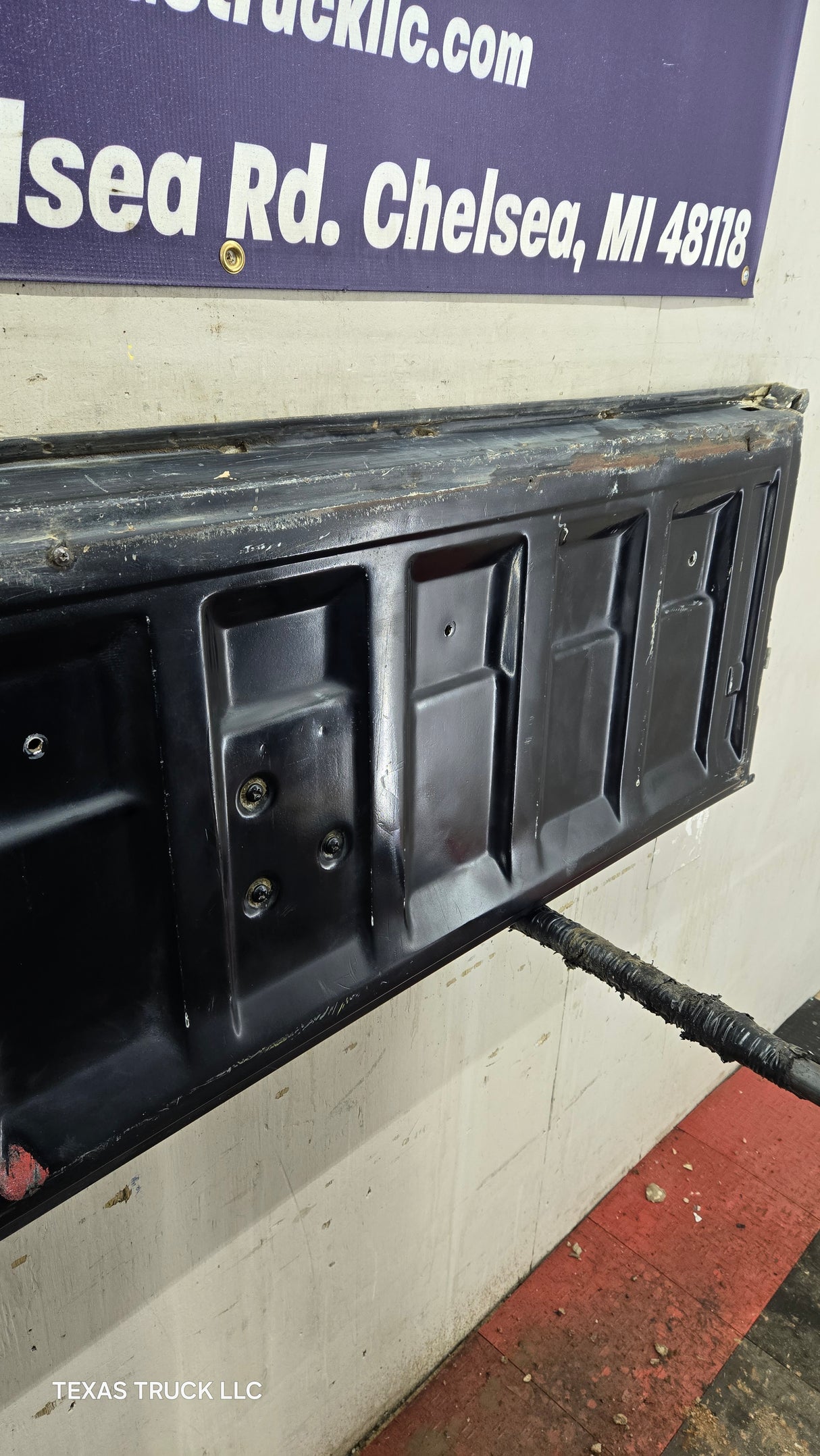 1973-1987 Chevrolet / GMC Square Body Tailgate C10 C15 C20 C25 C35 K10 K15 K20 K25 K35