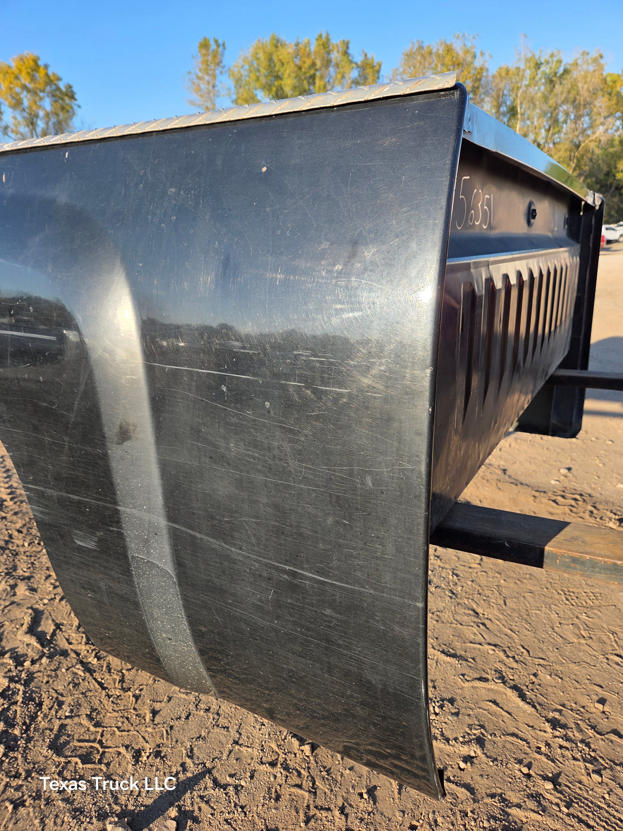 2007-2013 Chevrolet Silverado 1500 2500 3500 HD 6' 6" Short Truck Bed - Black