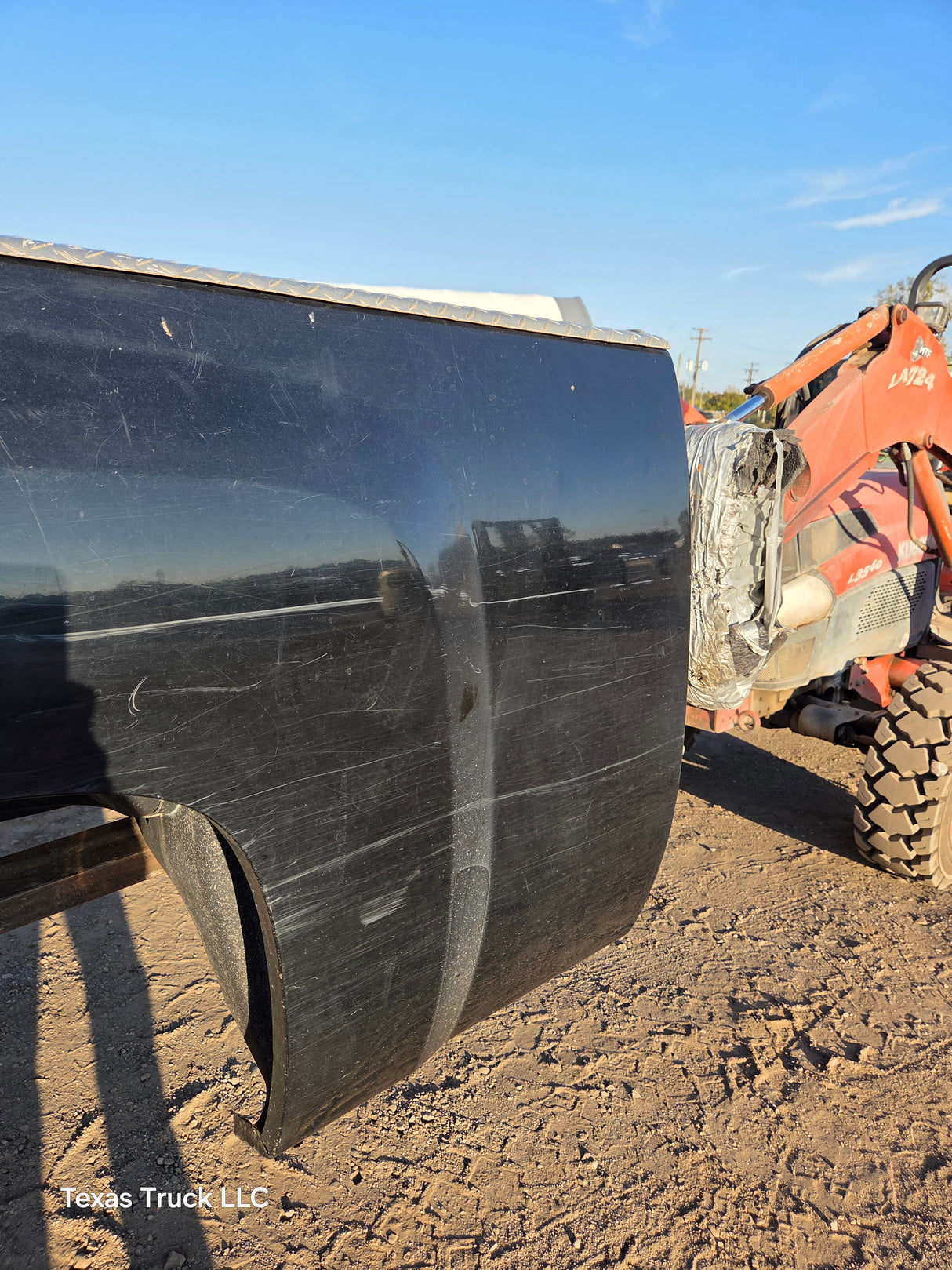 2007-2013 Chevrolet Silverado 1500 2500 3500 HD 6' 6" Short Truck Bed - Black