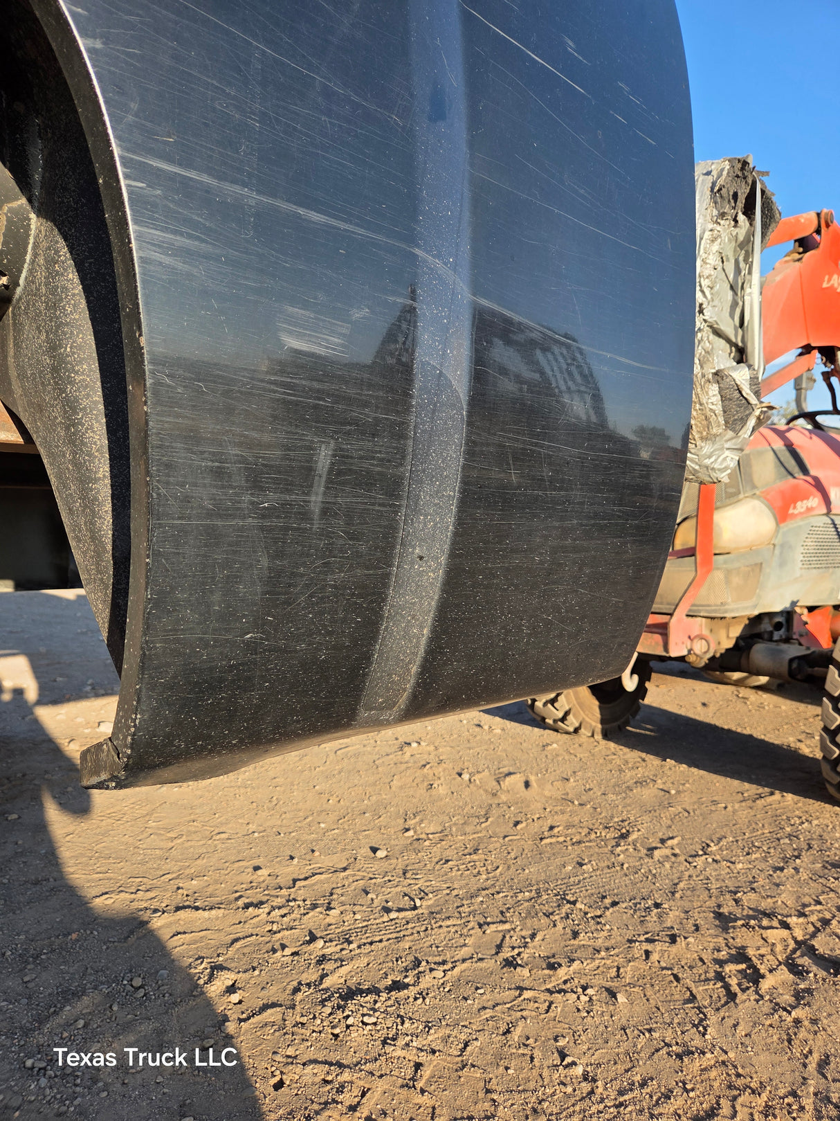 2007-2013 Chevrolet Silverado 1500 2500 3500 HD 6' 6" Short Truck Bed - Black